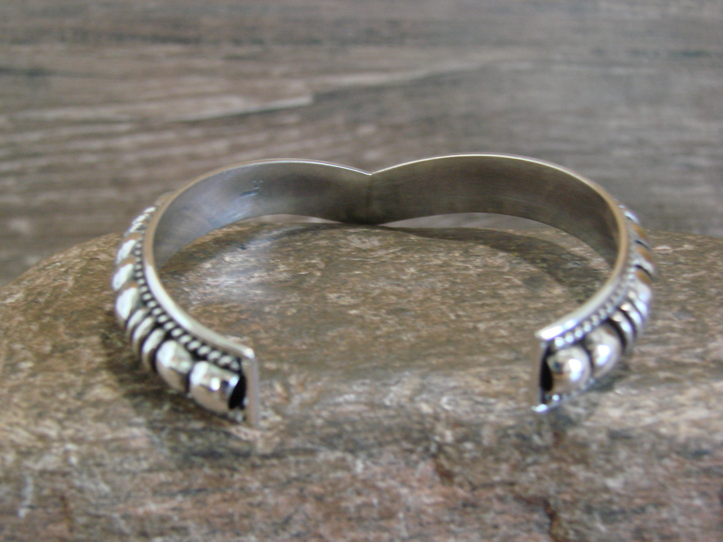 Native American Sterling Silver Ribbed Melon 1/2" V Bracelet by Thomas Charley
