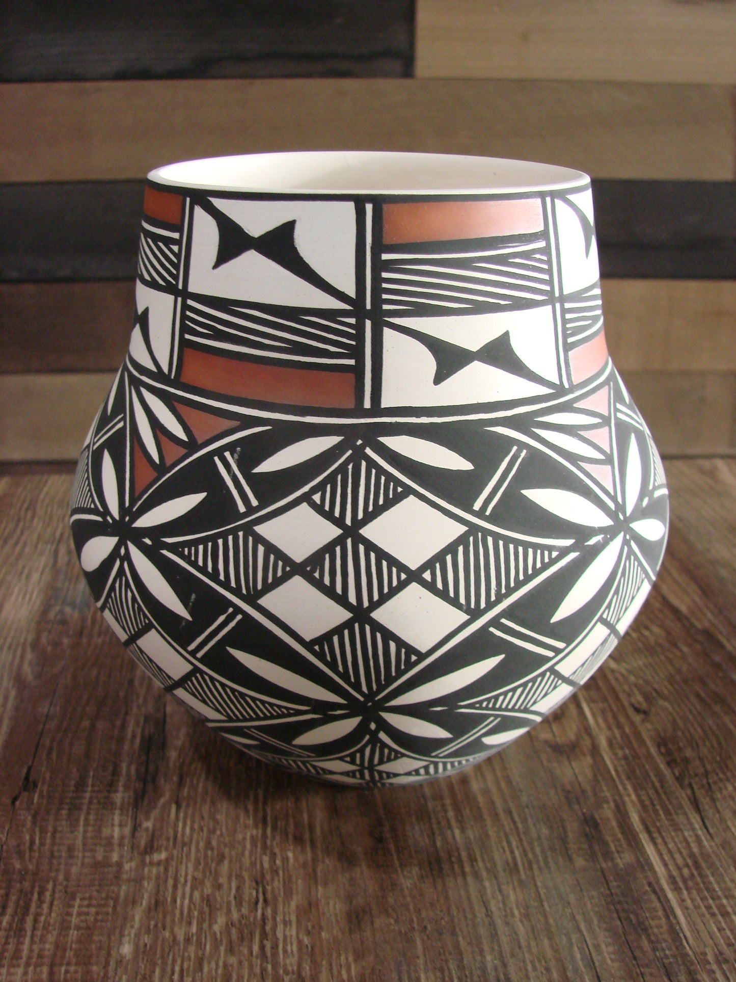 Native American Hand Painted Fine Line Acoma Pottery by Waconda