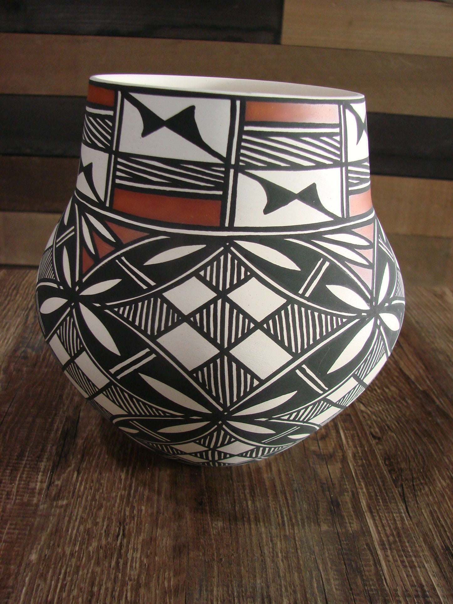 Native American Hand Painted Fine Line Acoma Pottery by Waconda