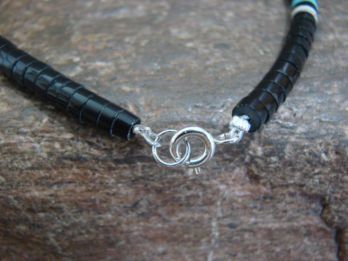 Native American Coral Heishi Bracelet by Calabaza