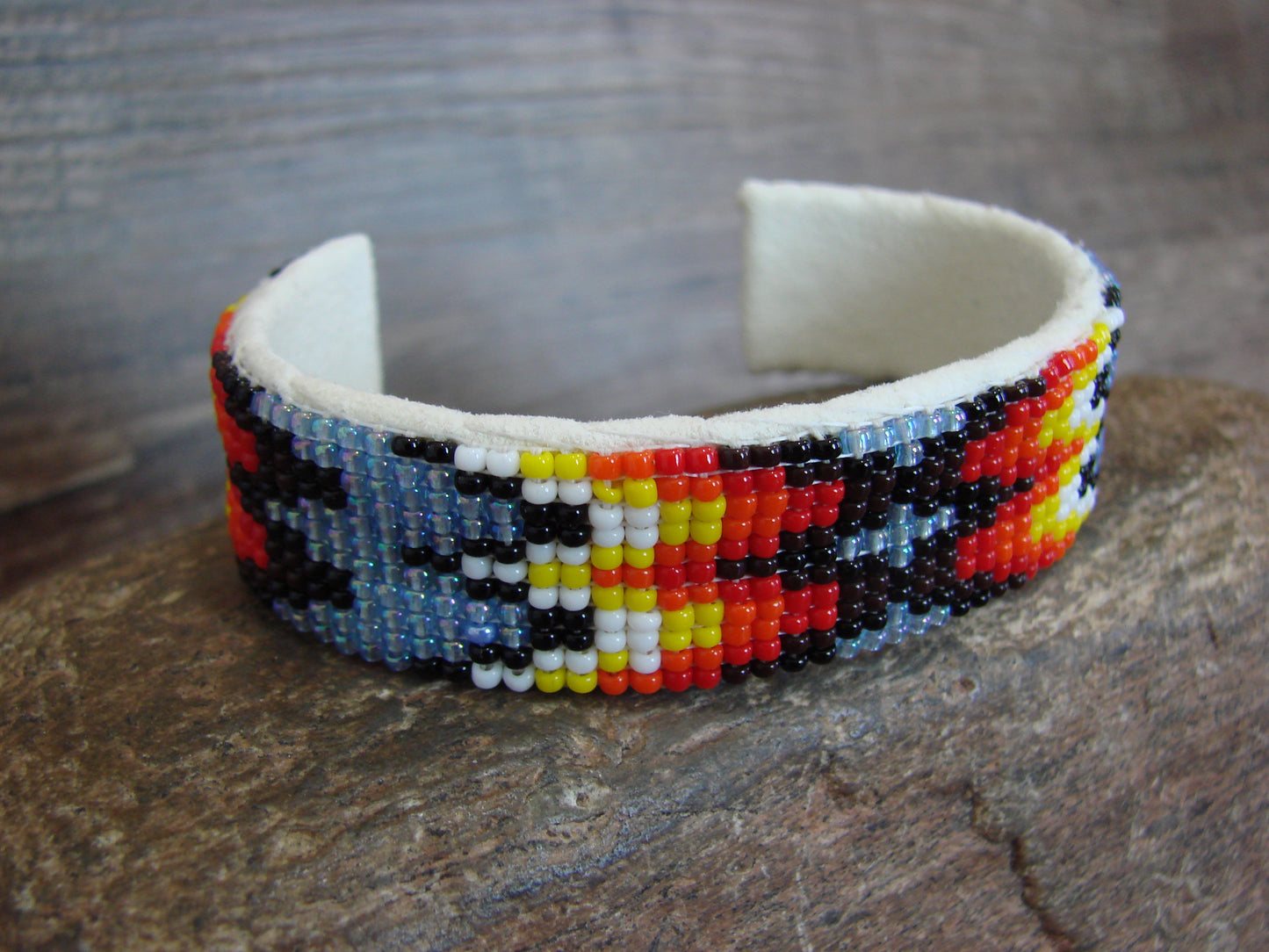 Native American Navajo Indian Hand Beaded 3/4" Bracelet by Cleveland