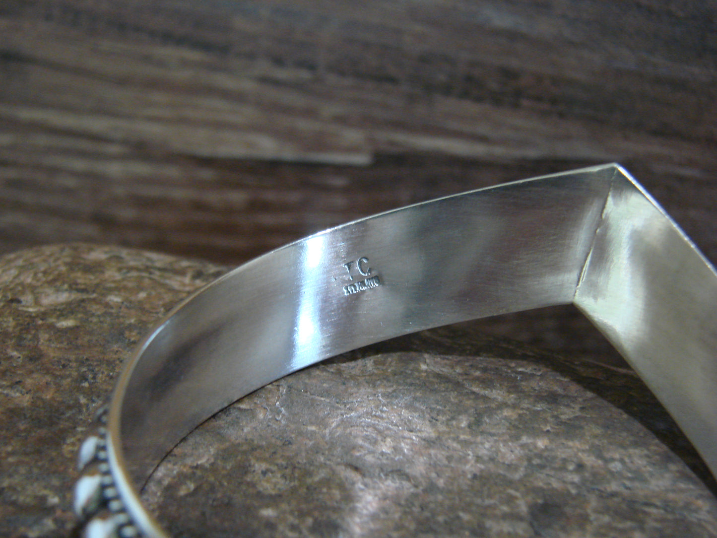 Native American Sterling Silver Ribbed Melon 1/2" V Bracelet by Thomas Charley