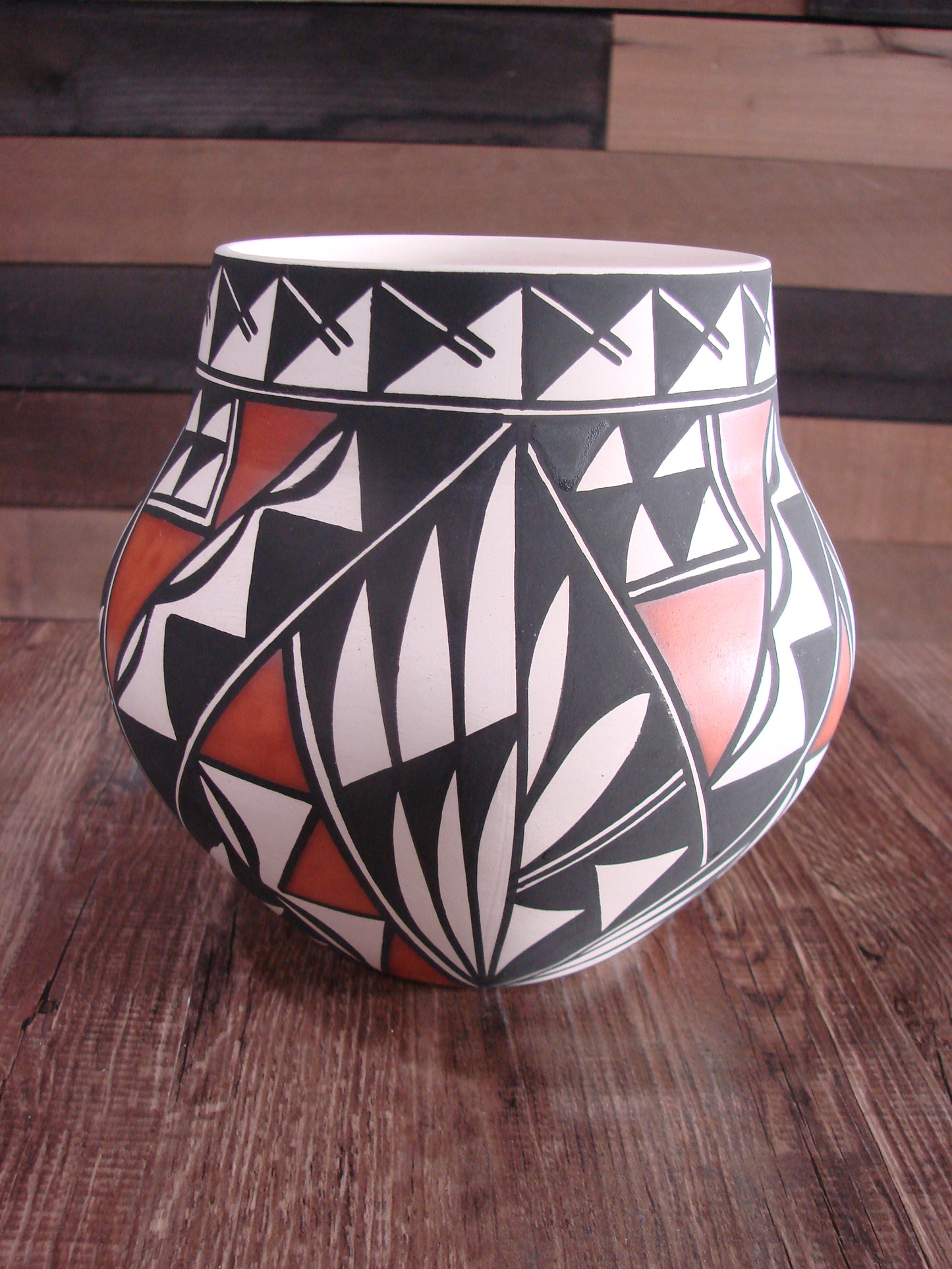 Native American Hand Painted Fine Line Acoma Pottery by Waconda