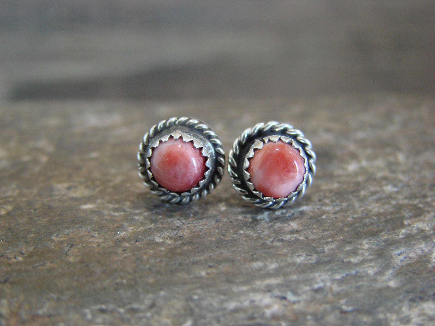 Navajo Indian Sterling Silver 1/4" Round Spiny Oyster Post Earrings by White