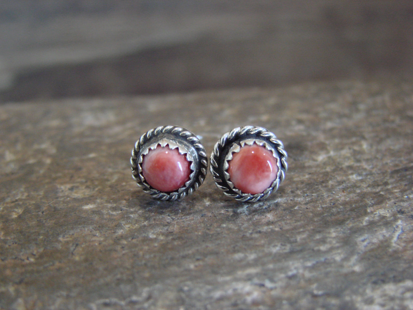 Navajo Indian Sterling Silver 1/4" Round Spiny Oyster Post Earrings by White