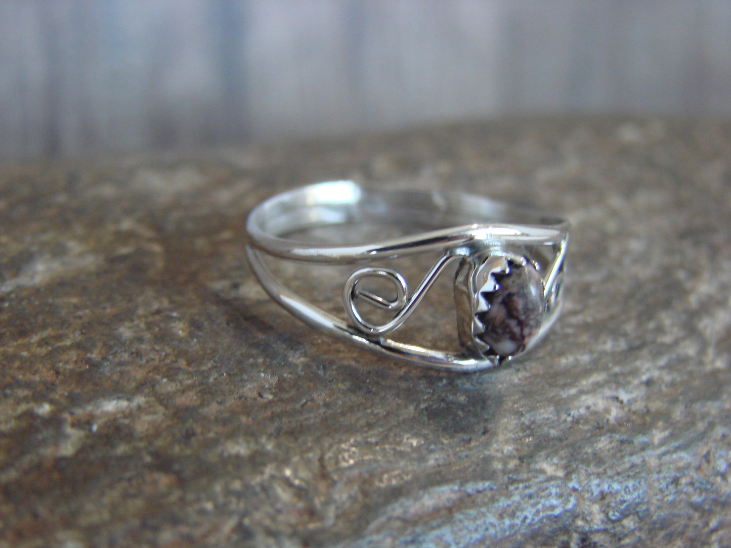 Native American Sterling Silver & Purple Spiny Oyster Ring by Lincoln - Size 8.5