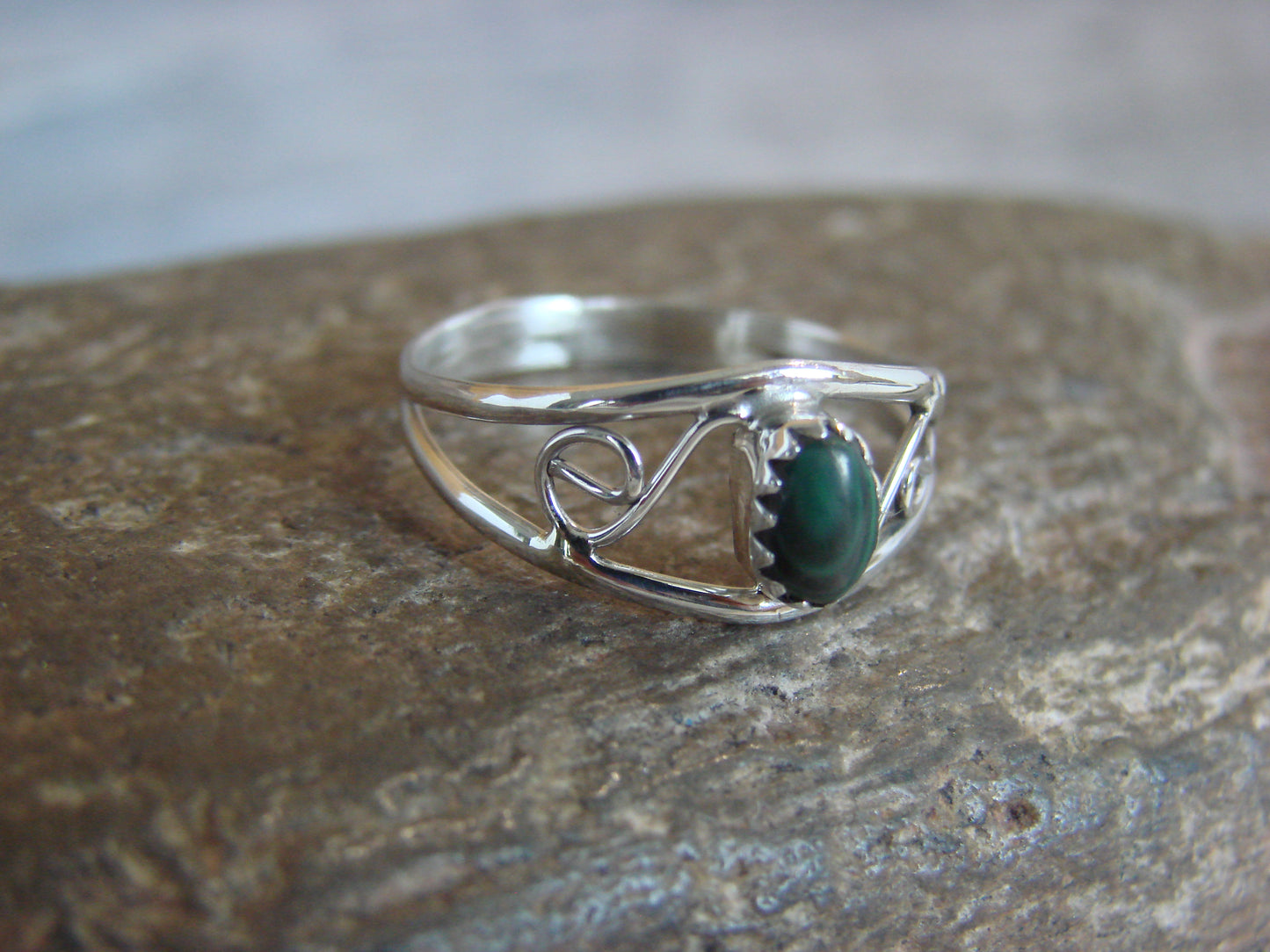 Native American Sterling Silver & Malachite Ring Size 8 by Lincoln