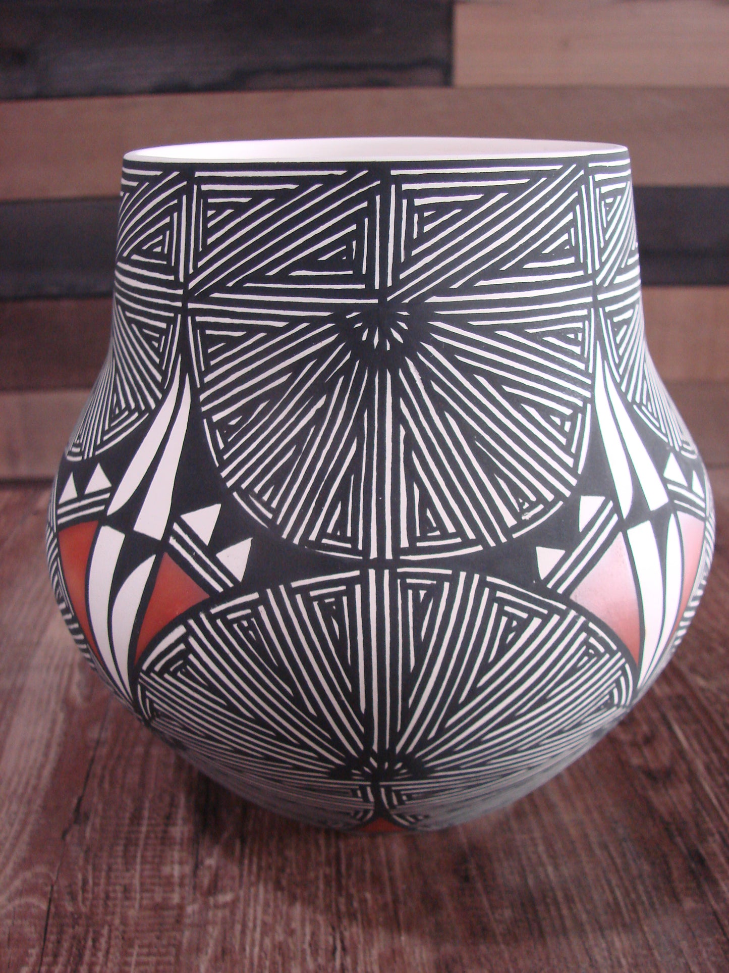 Native American Hand Painted Fine Line Acoma Pottery by Waconda