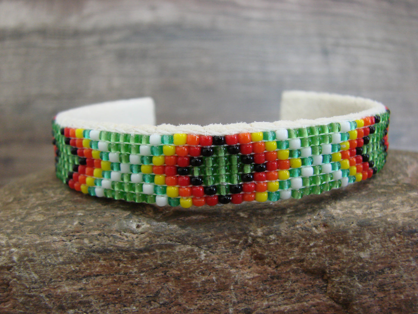 Native American Navajo Indian Hand Beaded 1/2" Bracelet by Cleveland
