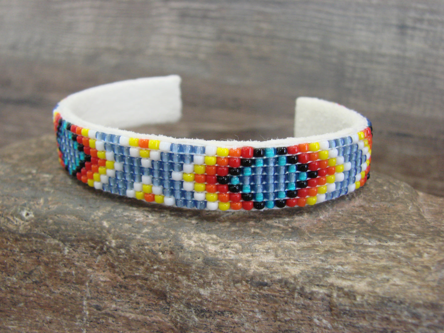 Native American Navajo Indian Hand Beaded 1/2" Bracelet by Cleveland