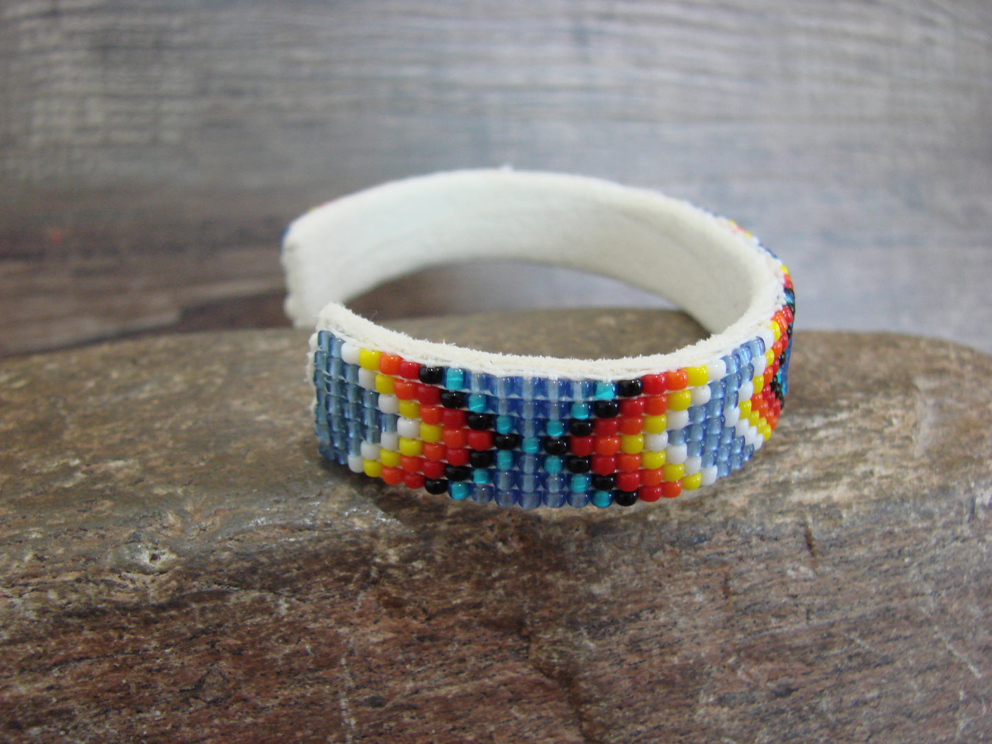 Native American Navajo Indian Hand Beaded 1/2" Bracelet by Cleveland