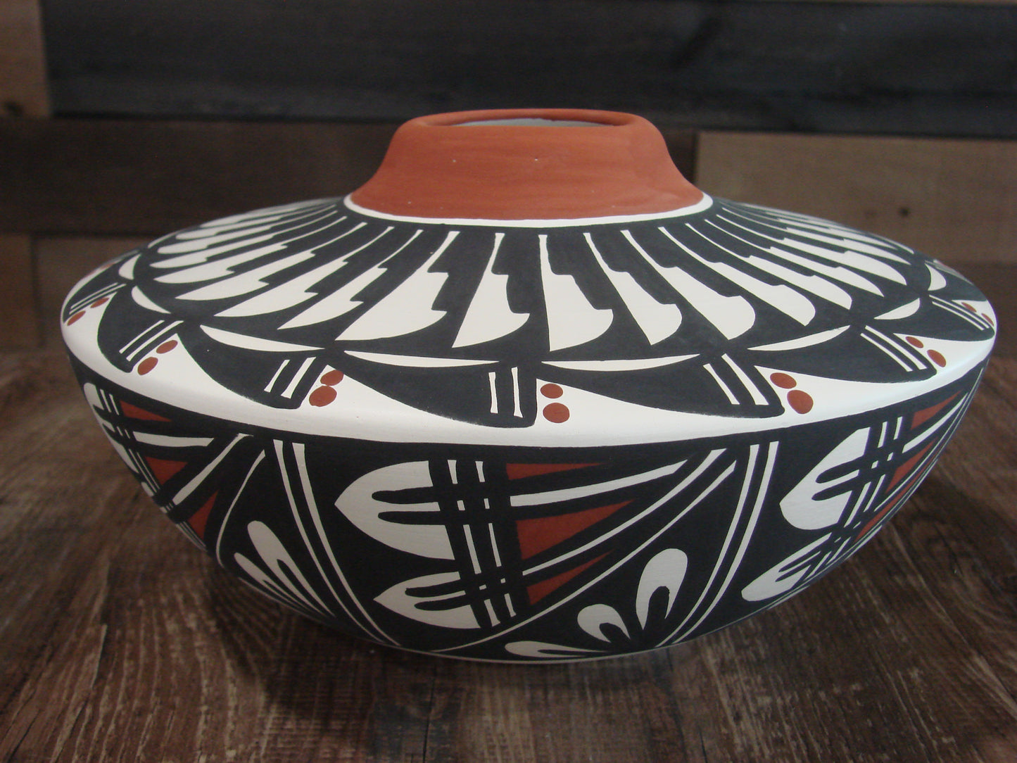 Native American Acoma Fine Line Hand Painted Pottery by Aragon