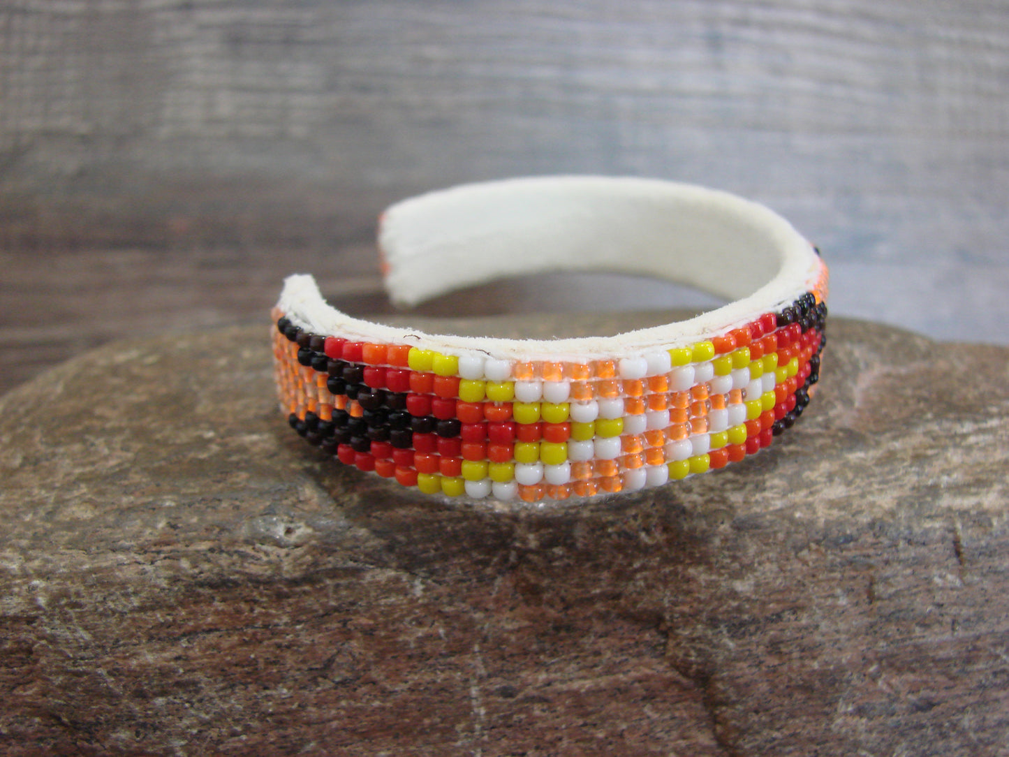 Native American Navajo Indian Hand Beaded 1/2" Bracelet by Cleveland