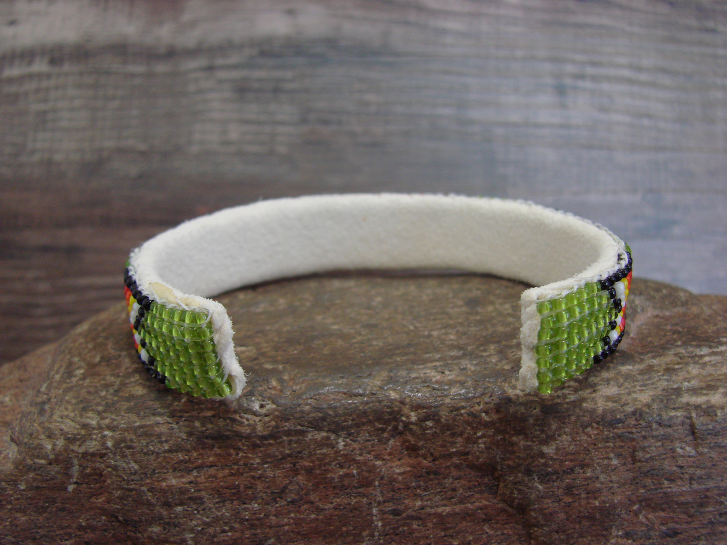 Native American Navajo Indian Hand Beaded 1/2" Bracelet by Cleveland