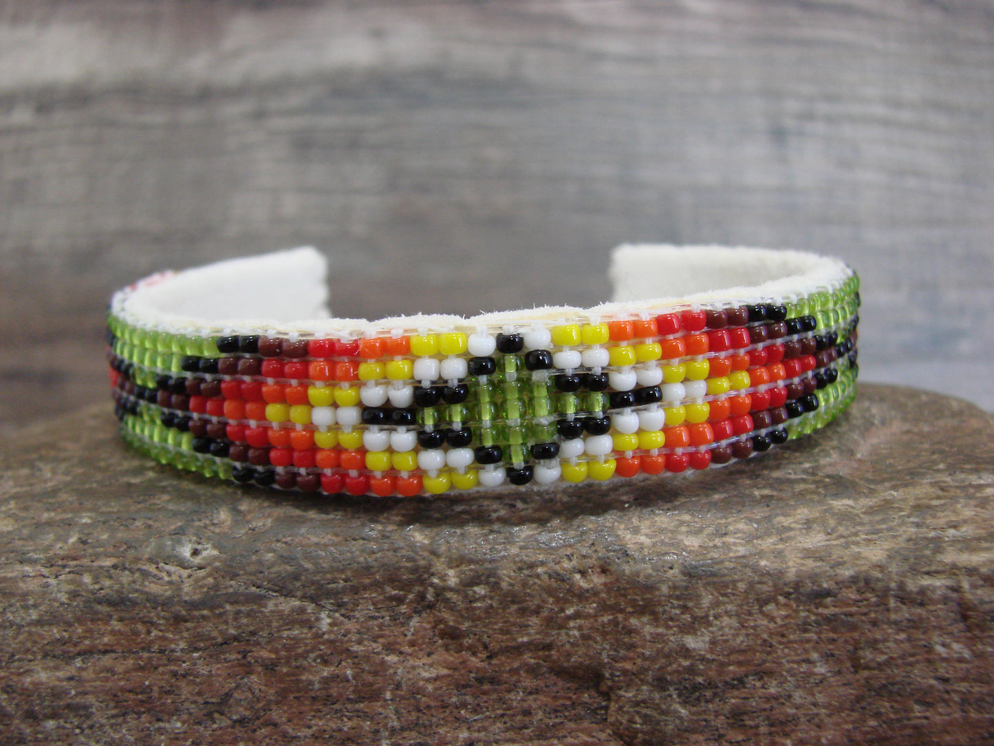 Native American Navajo Indian Hand Beaded 1/2" Bracelet by Cleveland