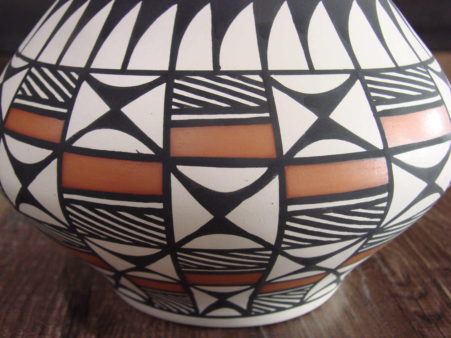 Native American Hand Painted Fine Line Acoma Pottery by Waconda