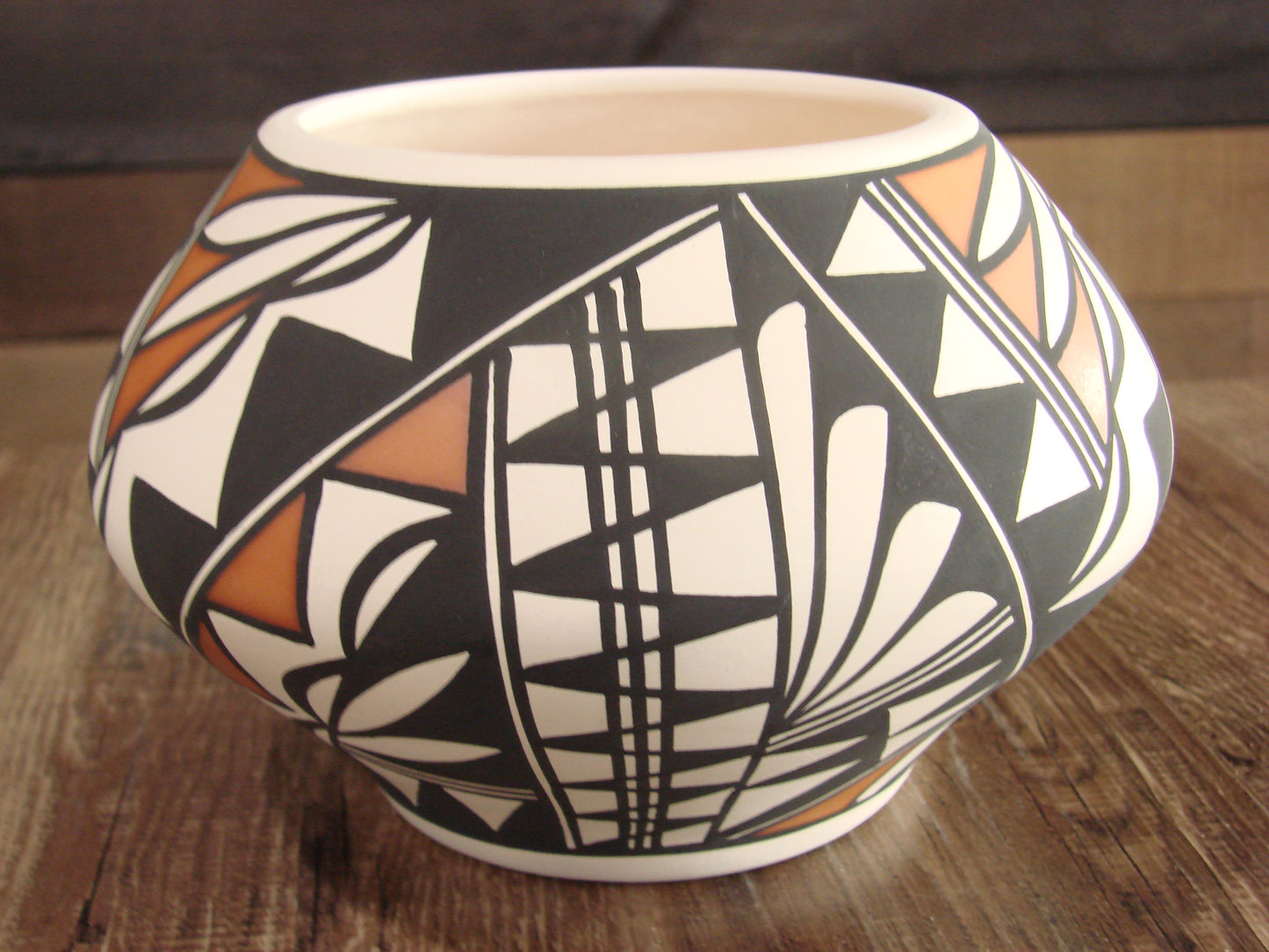 Native American Hand Painted Fine Line Acoma Pottery by Waconda