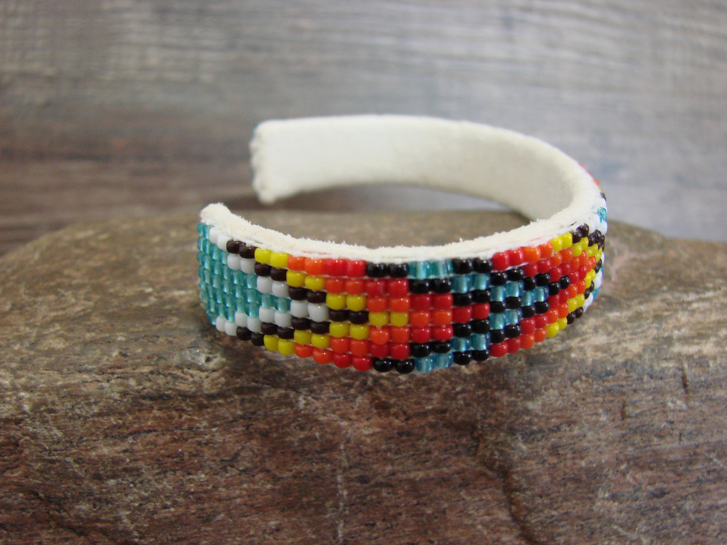 Native American Navajo Indian Hand Beaded 1/2" Bracelet by Cleveland