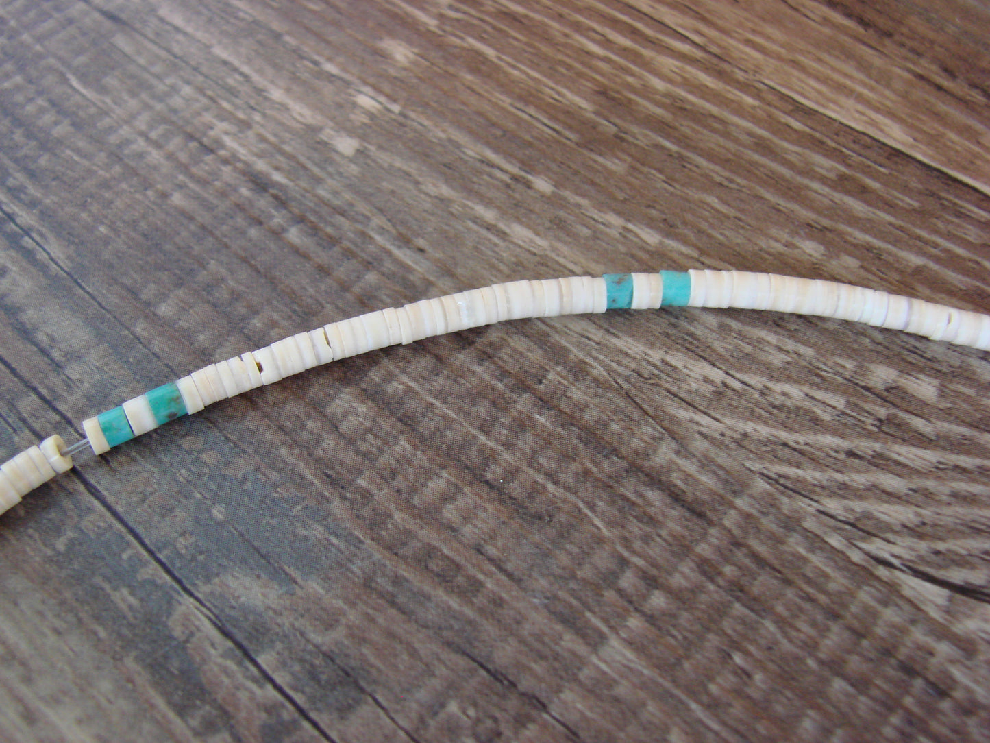 Native American 18" Santo Domingo Tortoise Shell Heishi Necklace - Crespin