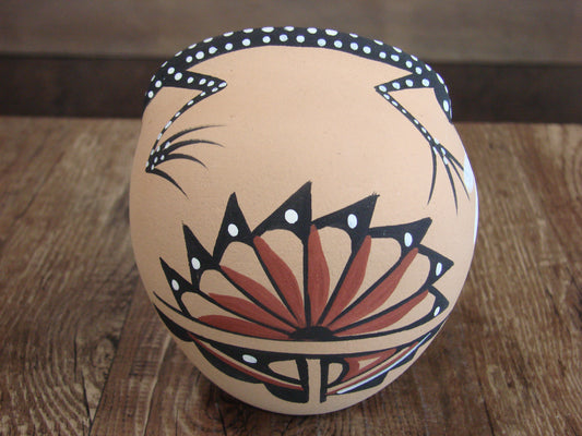 Native American Jemez Indian Handmade Clay Lizard Seed Pot by Chinana