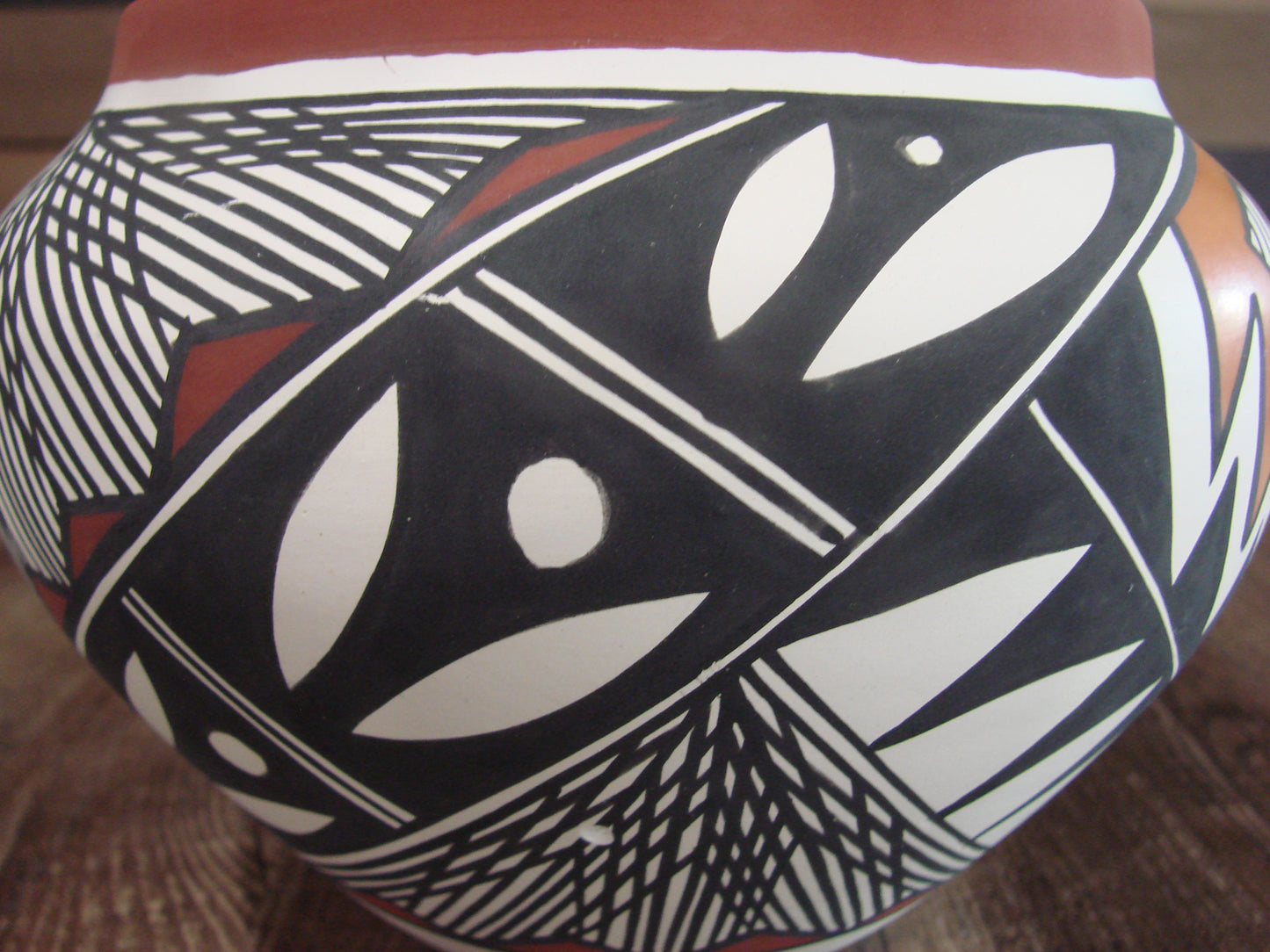 Native American Acoma Fine Line Hand Painted Pottery by C Yaz