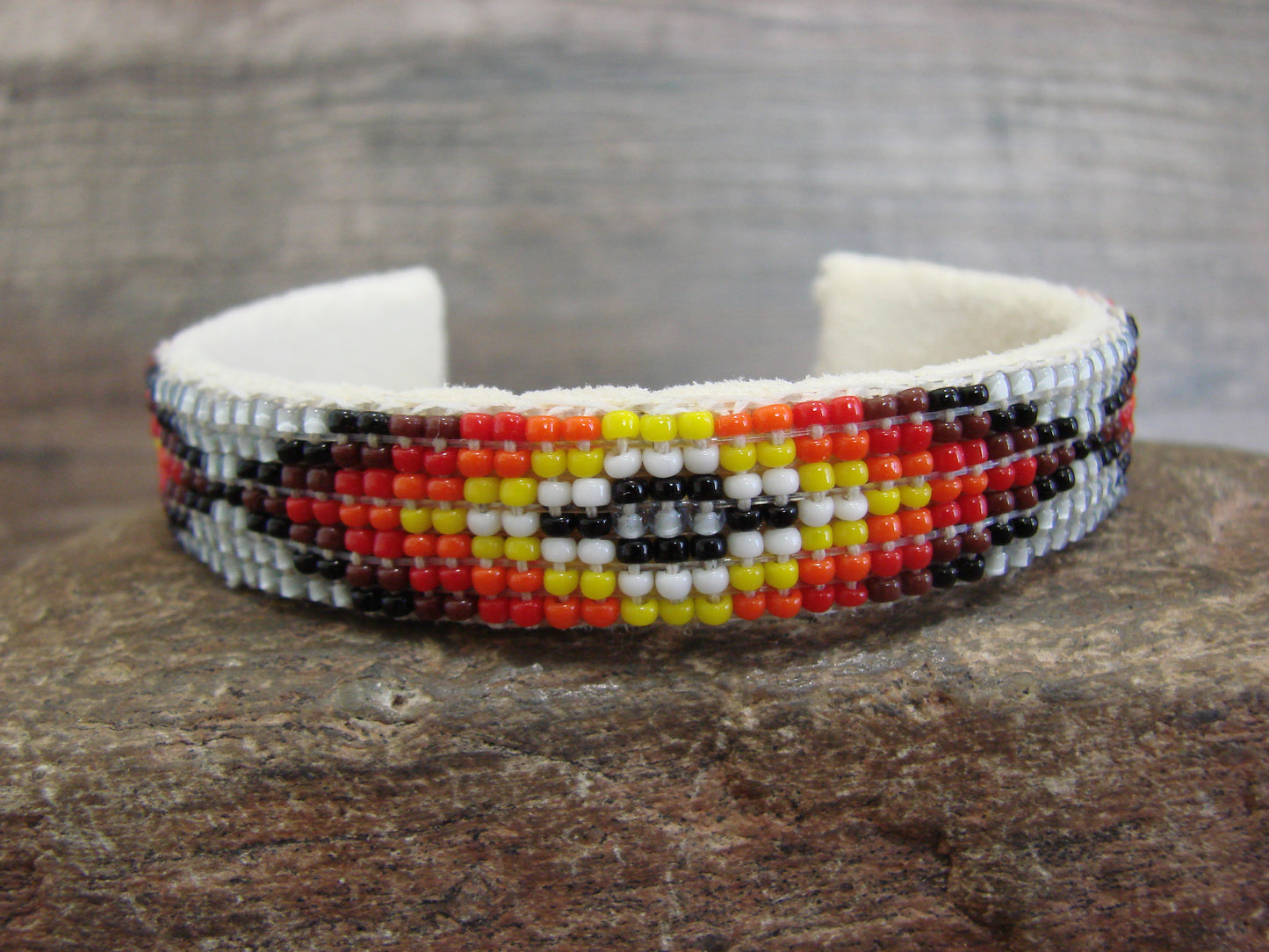 Native American Navajo Indian Hand Beaded 1/2" Bracelet by Cleveland