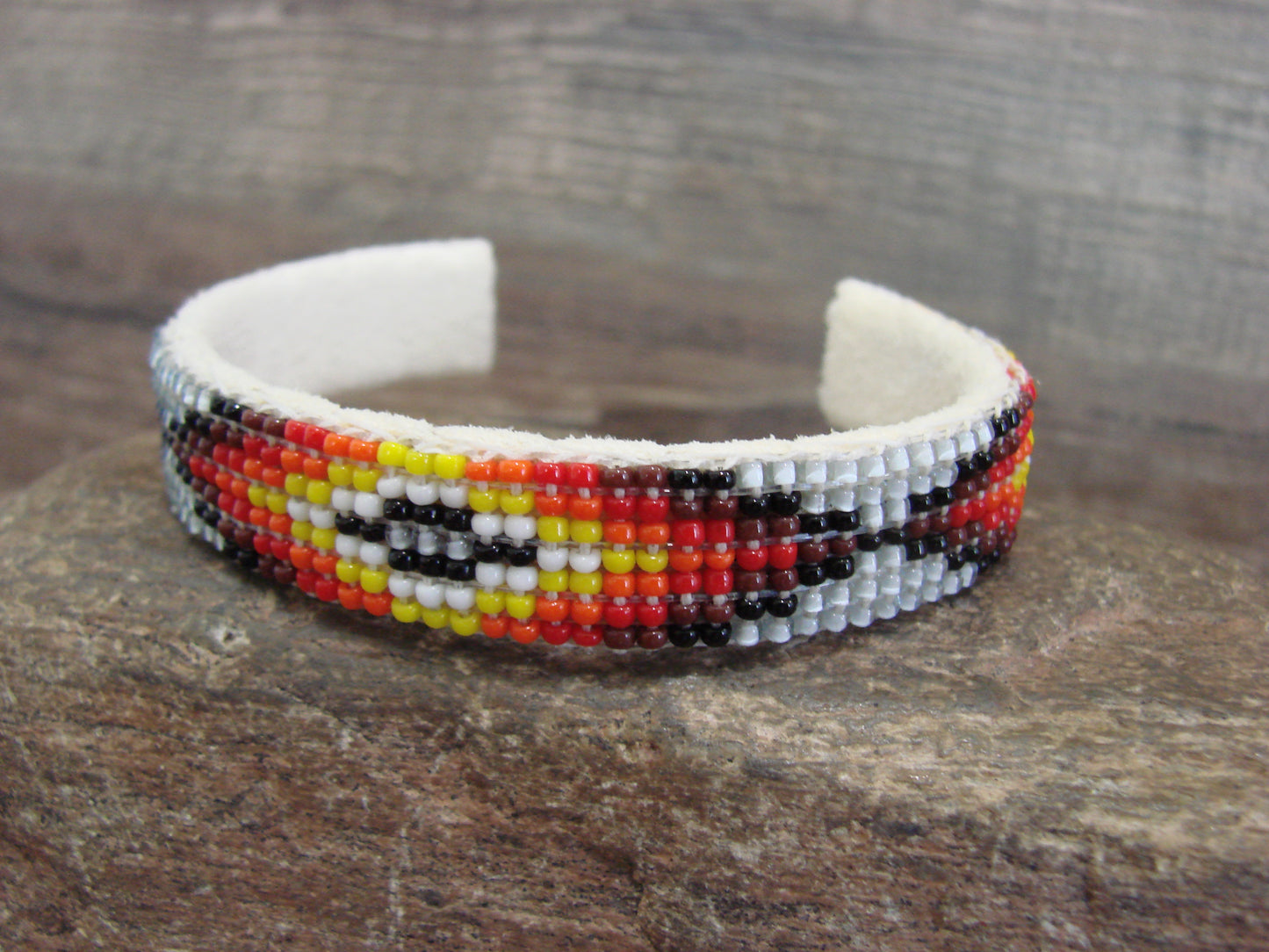 Native American Navajo Indian Hand Beaded 1/2" Bracelet by Cleveland