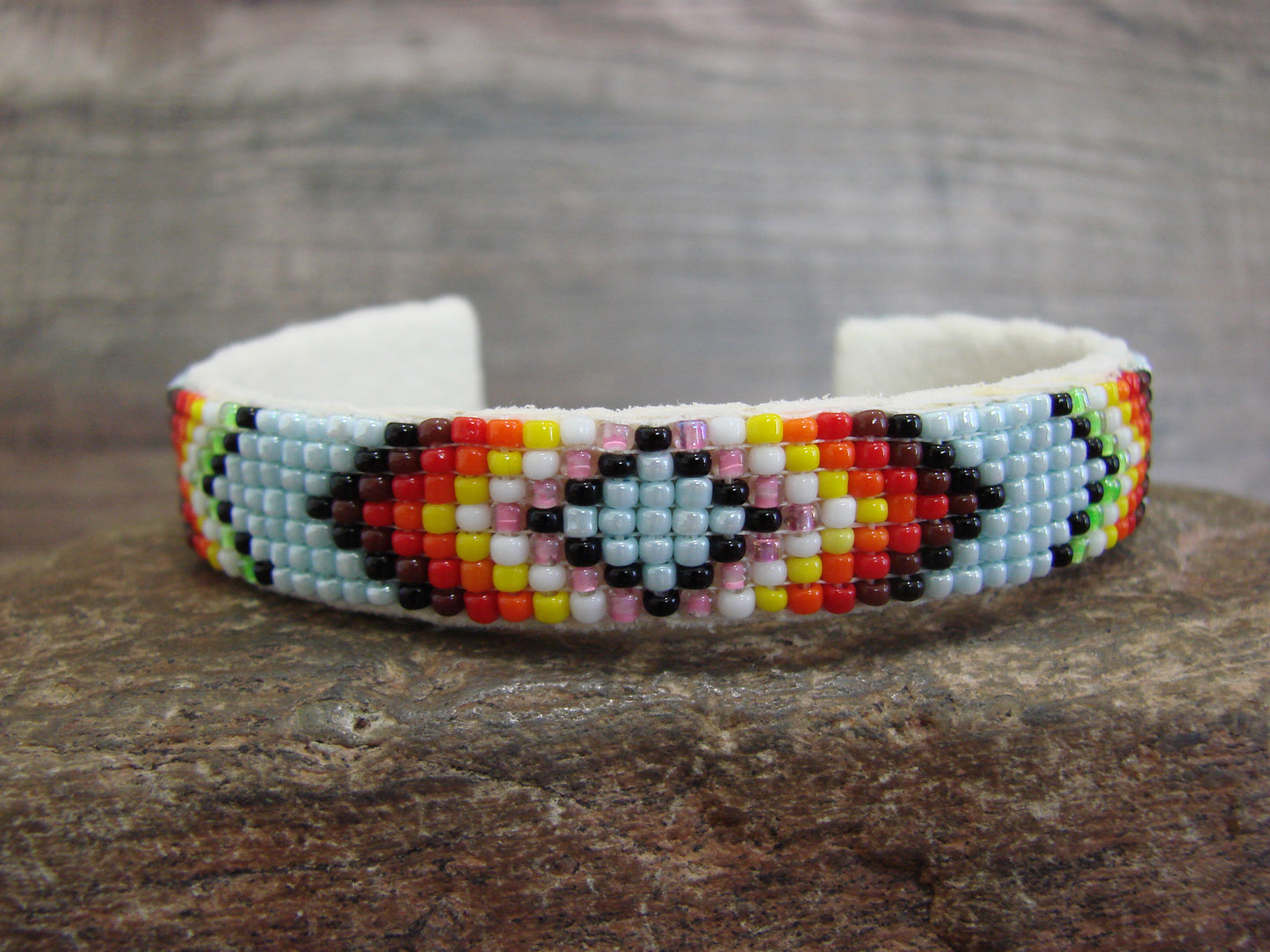 Native American Navajo Indian Hand Beaded 1/2" Bracelet by Cleveland