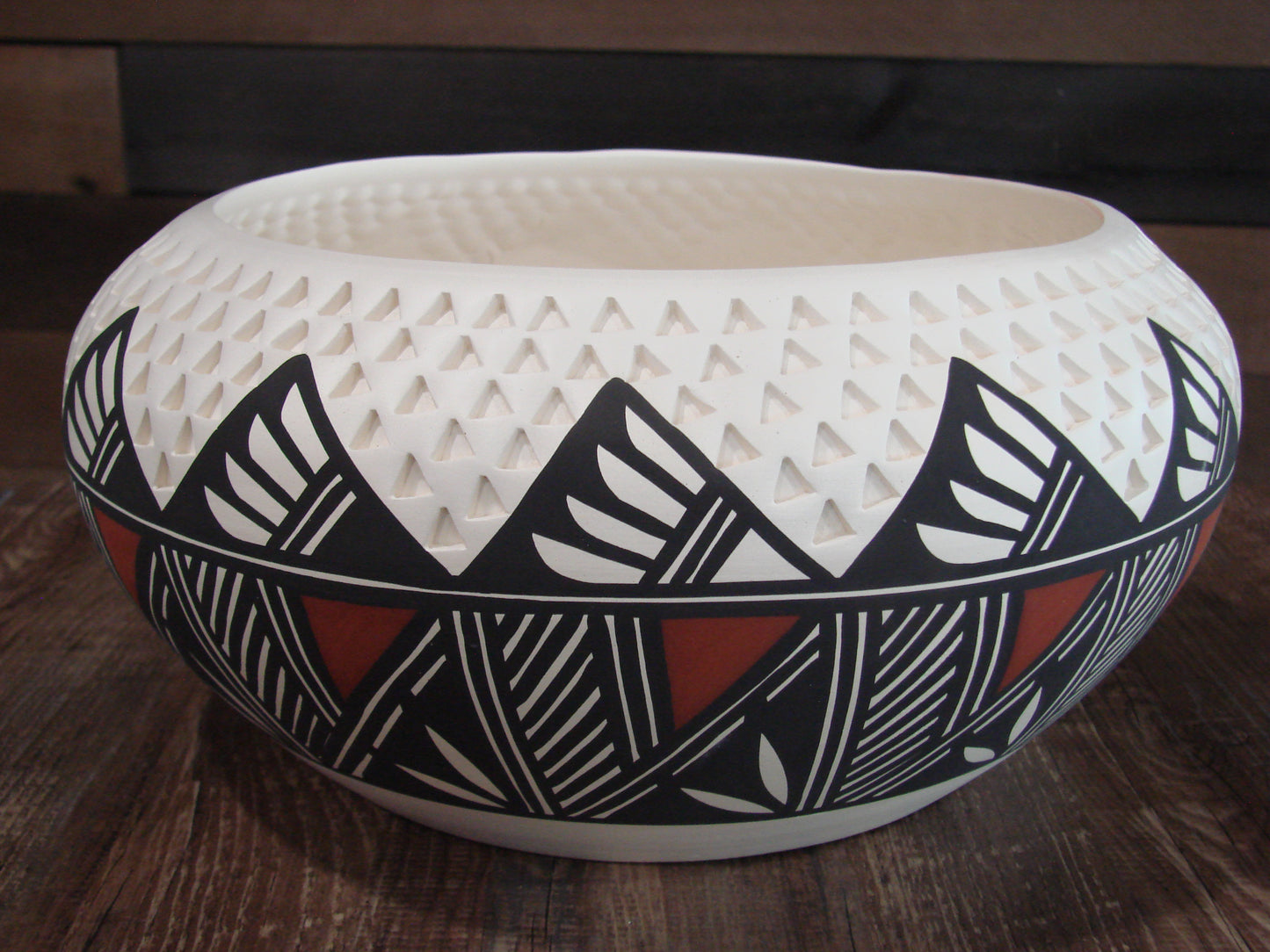 Native American Acoma Fine Line Hand Painted Pottery by Aragon