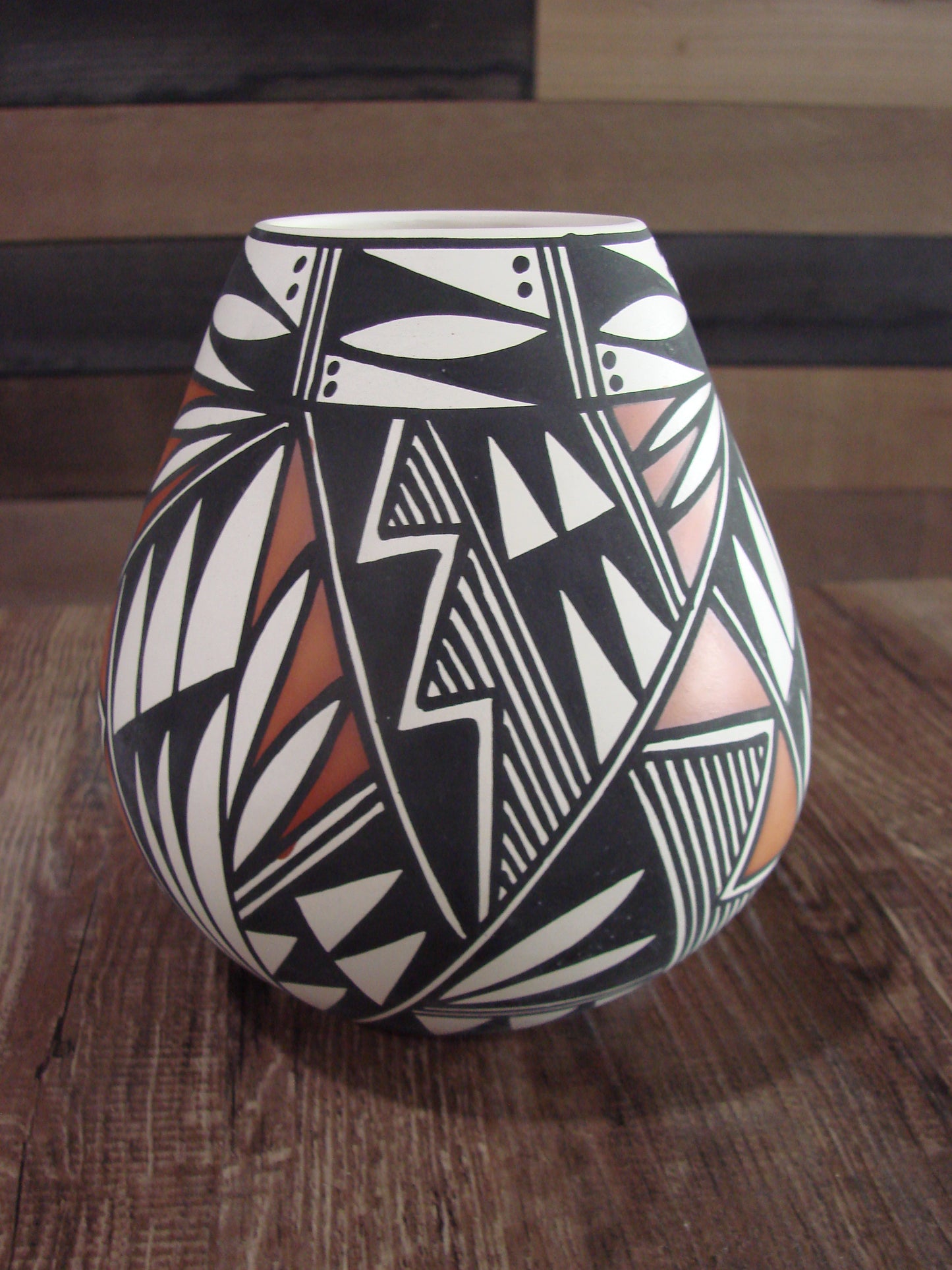 Native American Hand Painted Fine Line Acoma Pottery by Estevan