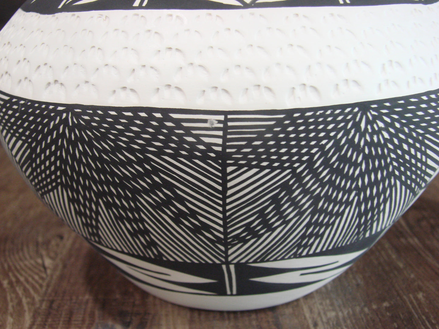 Native American Acoma Fine Line Hand Painted Pottery by Garcia