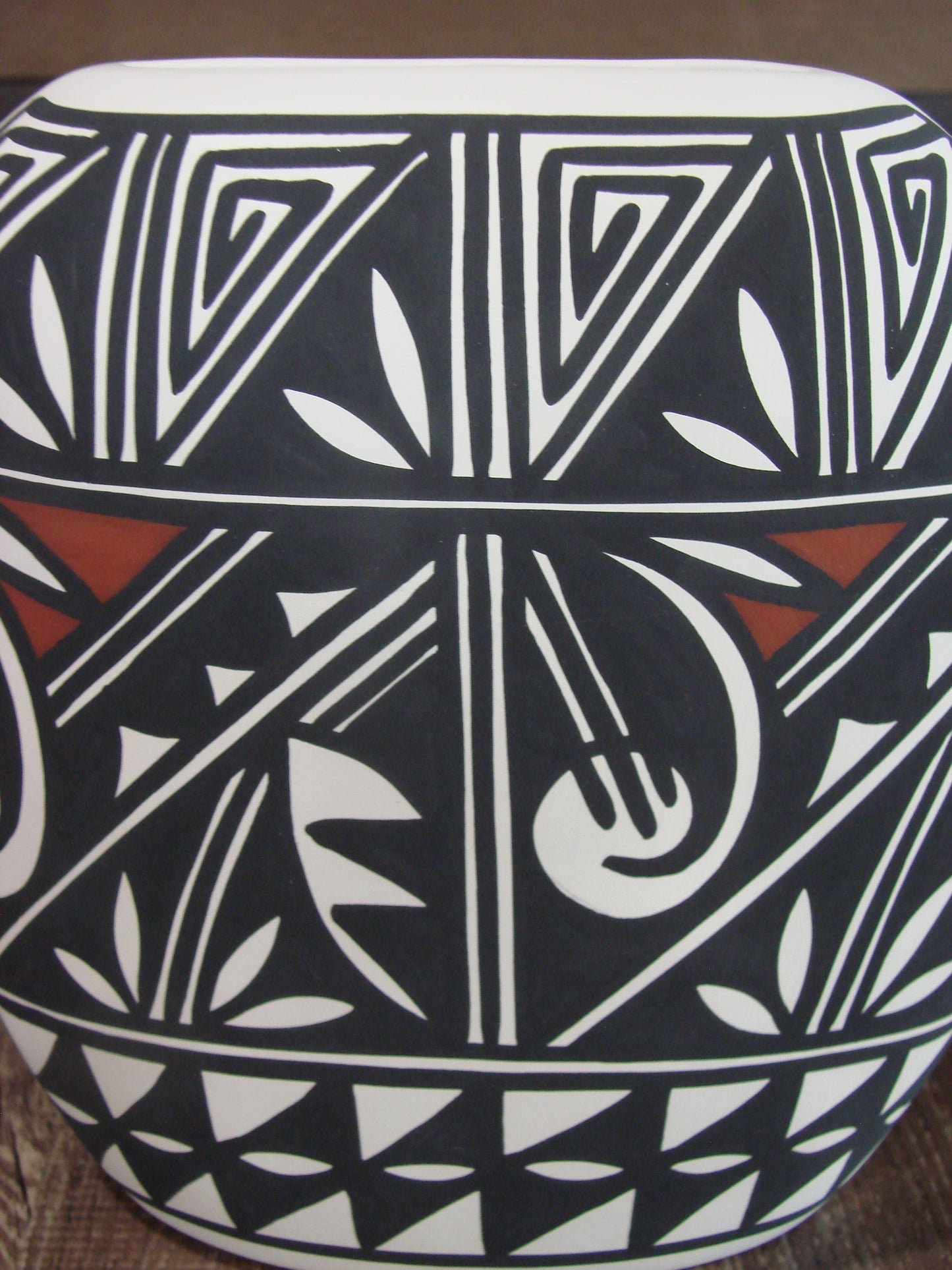 Native American Acoma Fine Line Hand Painted Pottery by Aragon