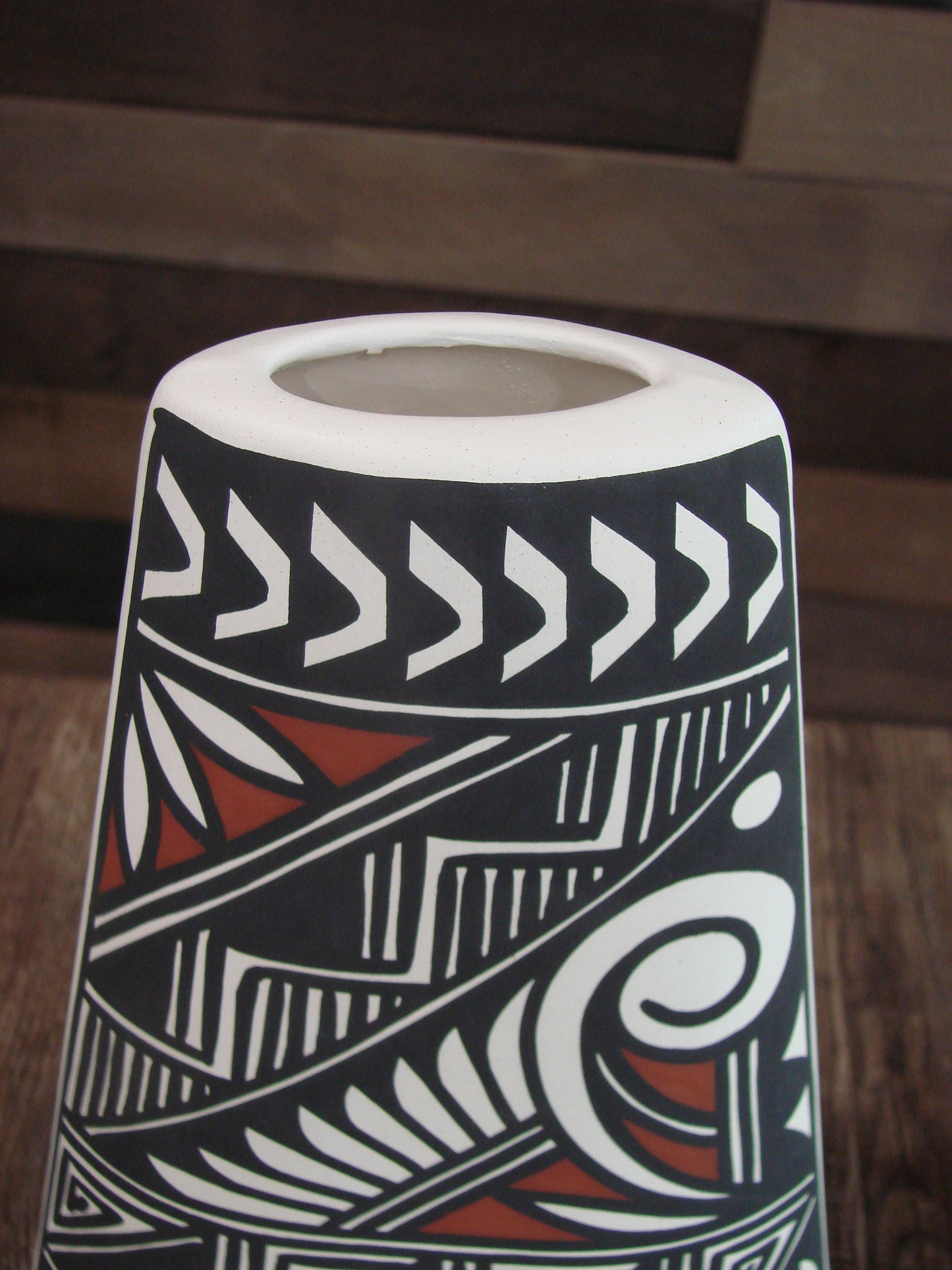 Native American Acoma Fine Line Hand Painted Pottery by Aragon