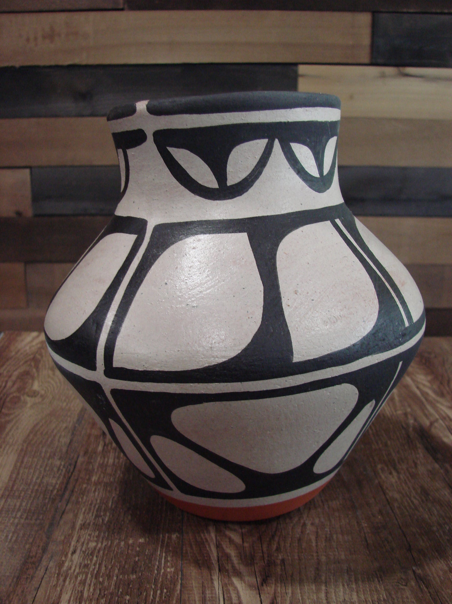 Santo Domingo Kewa Handmade Clay Pottery by Billy Veale