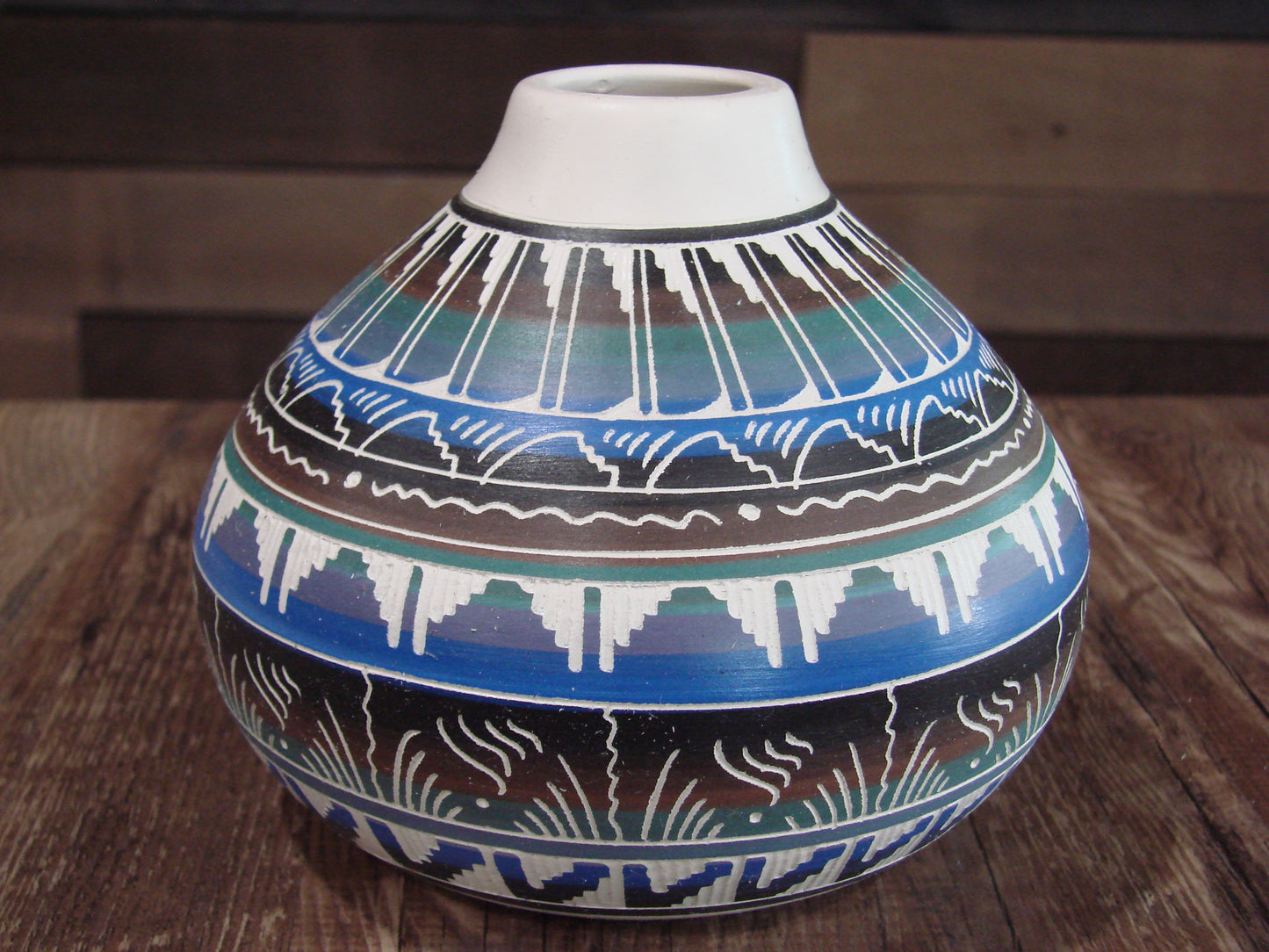 Native American Hand Etched & Hand Painted Pottery - Gilmore