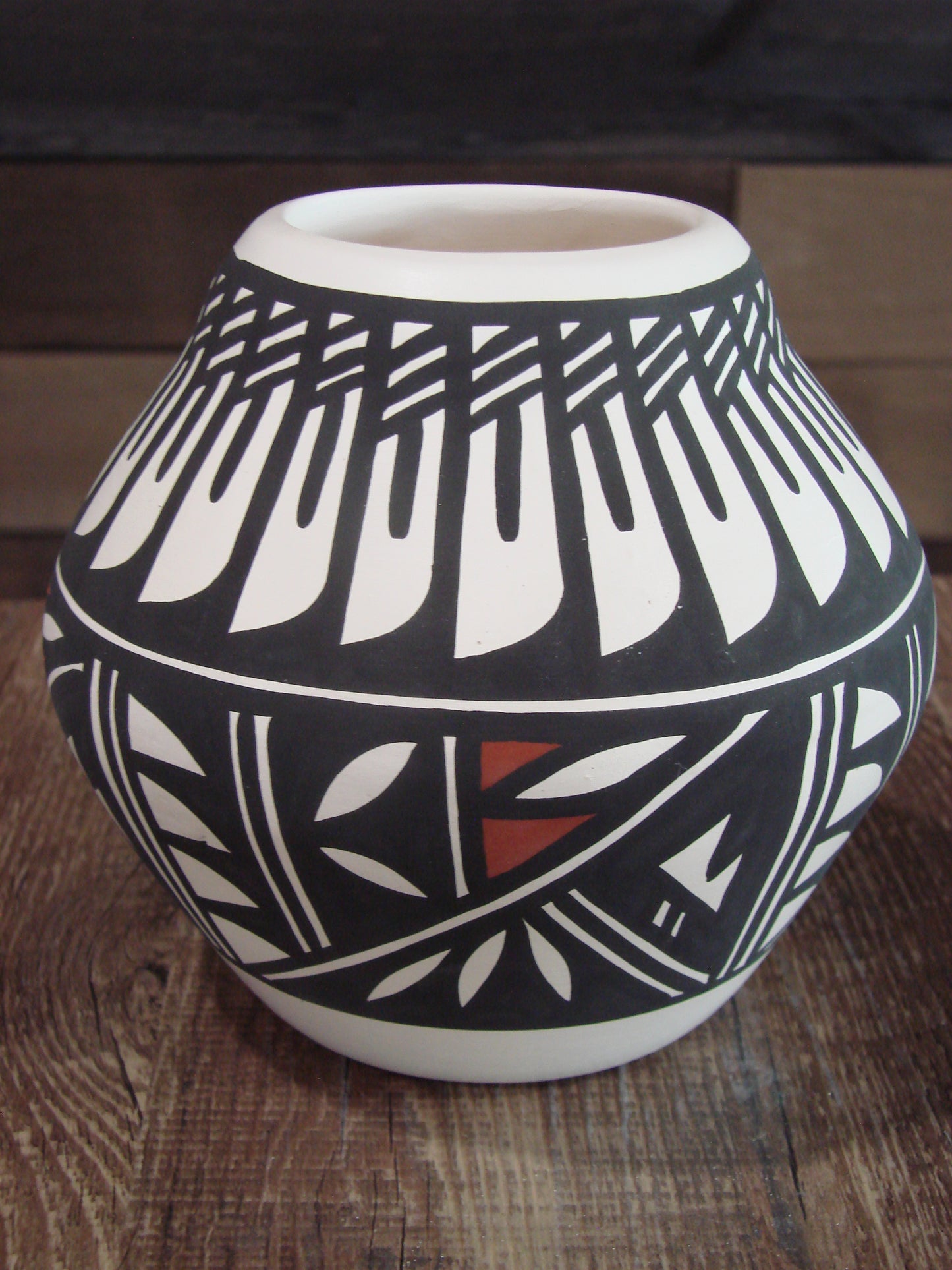 Native American Acoma Fine Line Hand Painted Pottery - Aragon