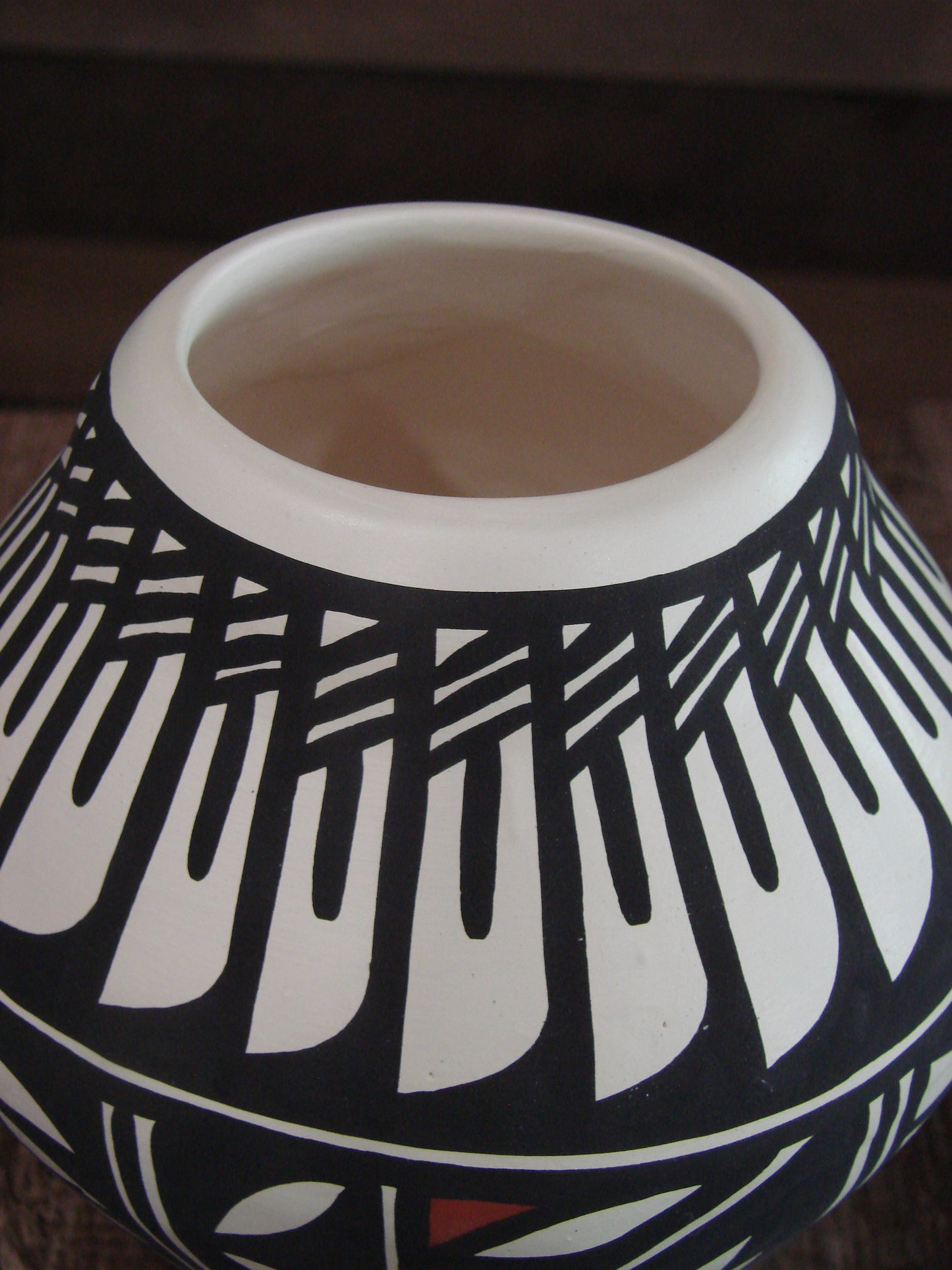 Native American Acoma Fine Line Hand Painted Pottery - Aragon