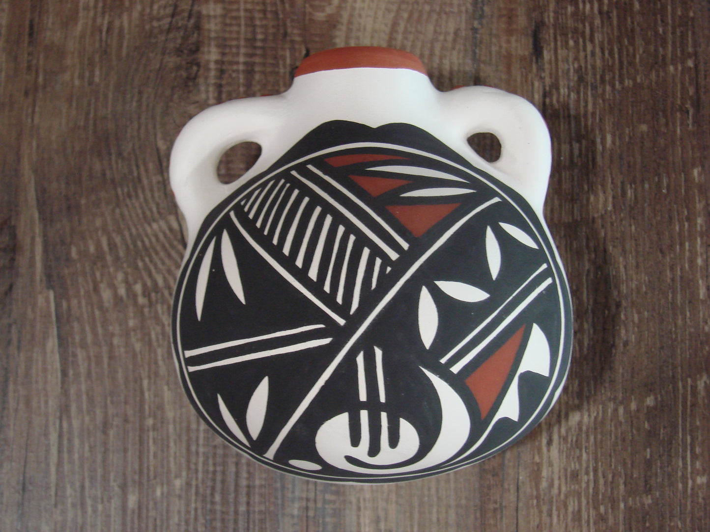 Native American Acoma Fine Line Hand Painted Pottery - Aragon