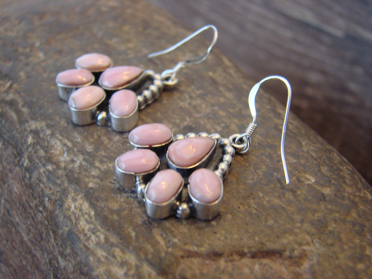 Native American Sterling Silver & Pink Conch Shell Dangle Earrings - Shorty