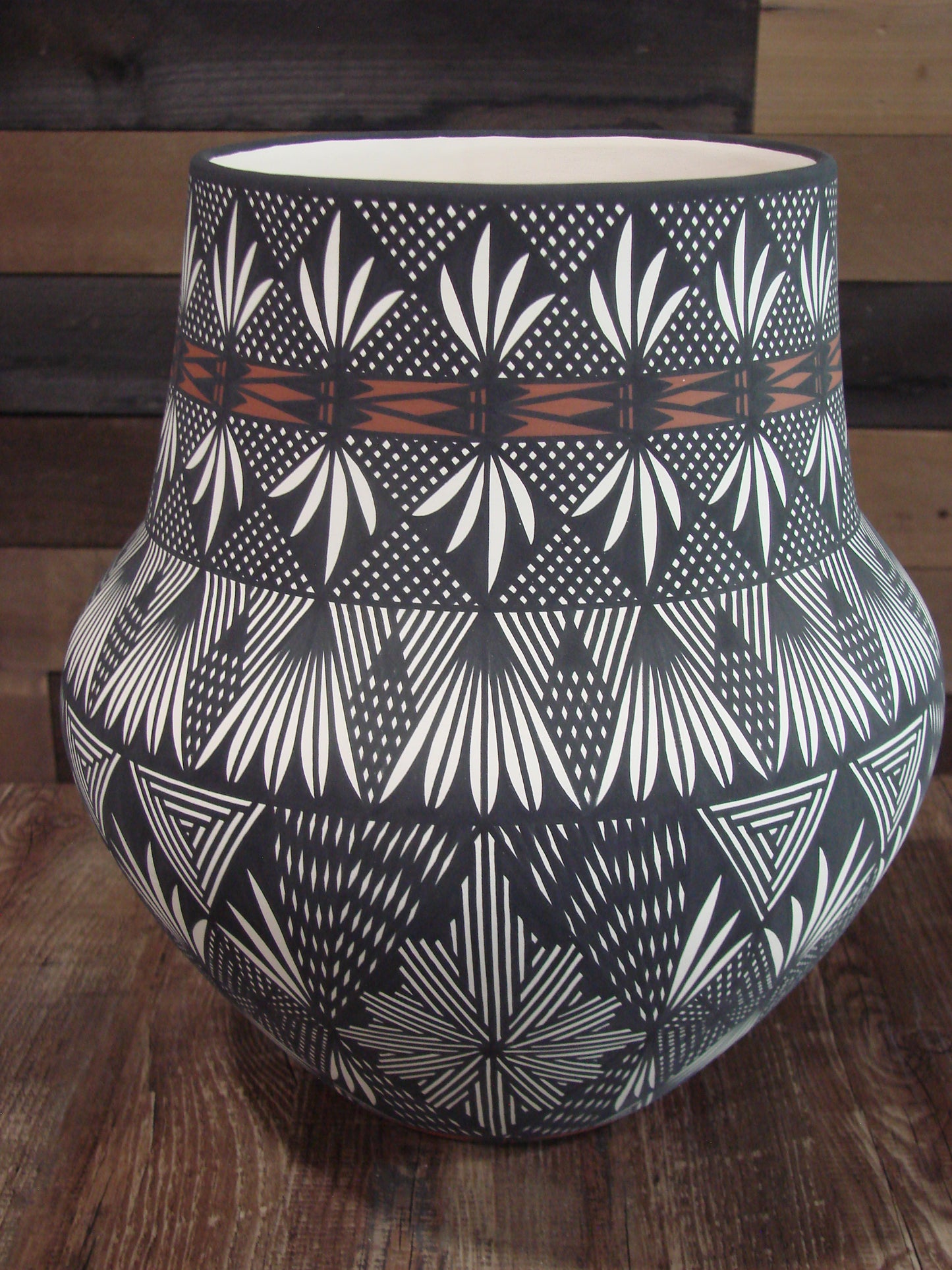 Native American Acoma Pueblo Fine Line Hand Painted Pottery by Vallo