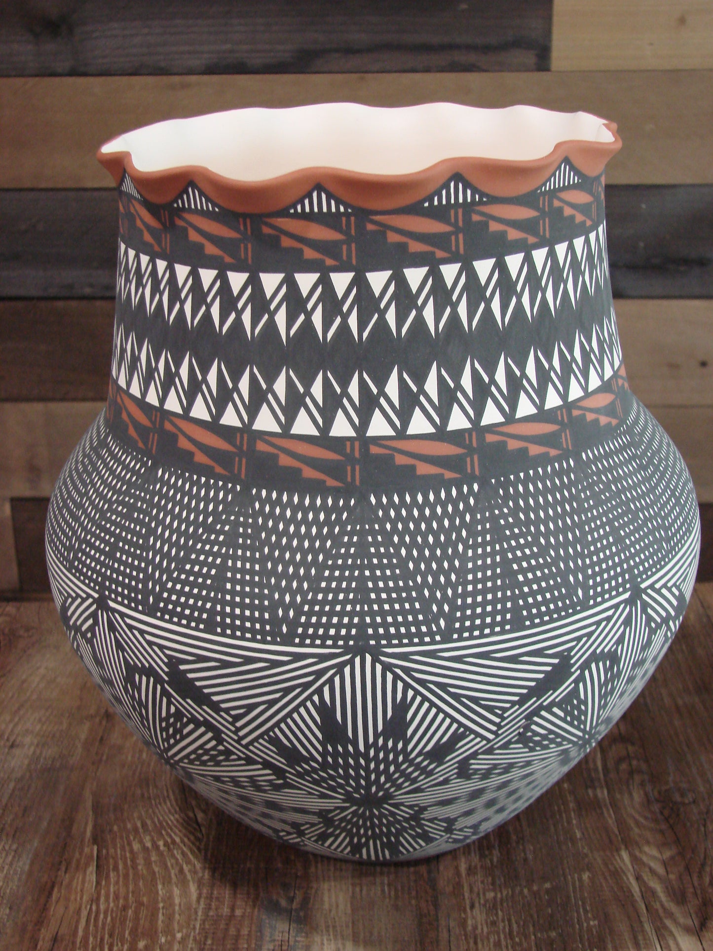 Native American Acoma Pueblo Fine Line Hand Painted Pottery by Vallo