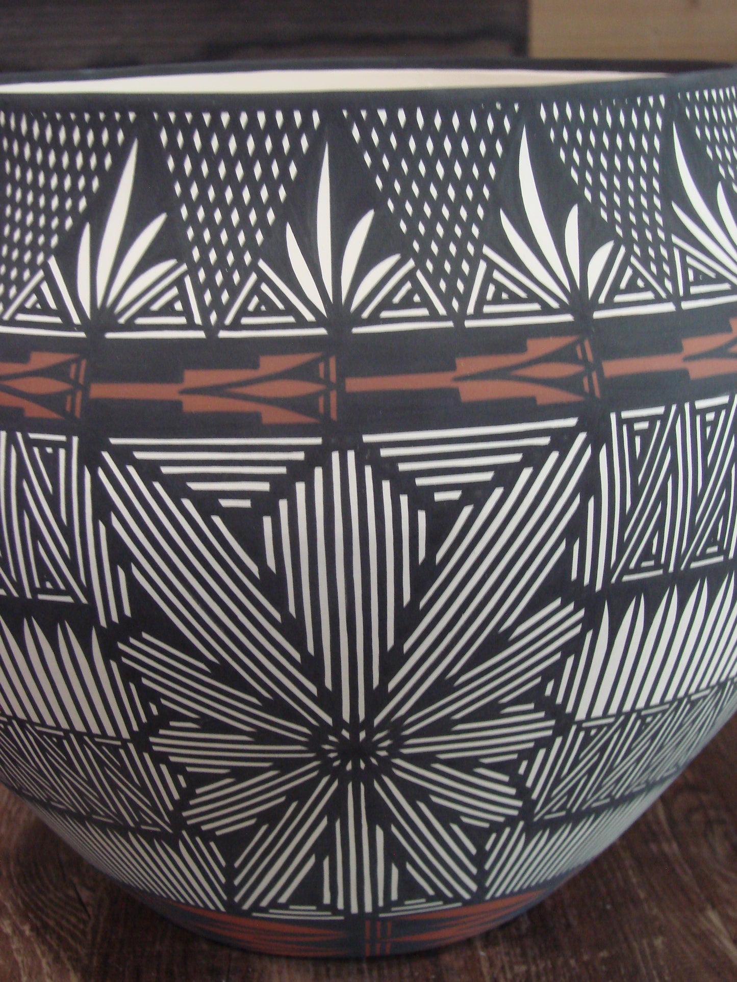 Native American Acoma Pueblo Fine Line Hand Painted Pottery by Vallo