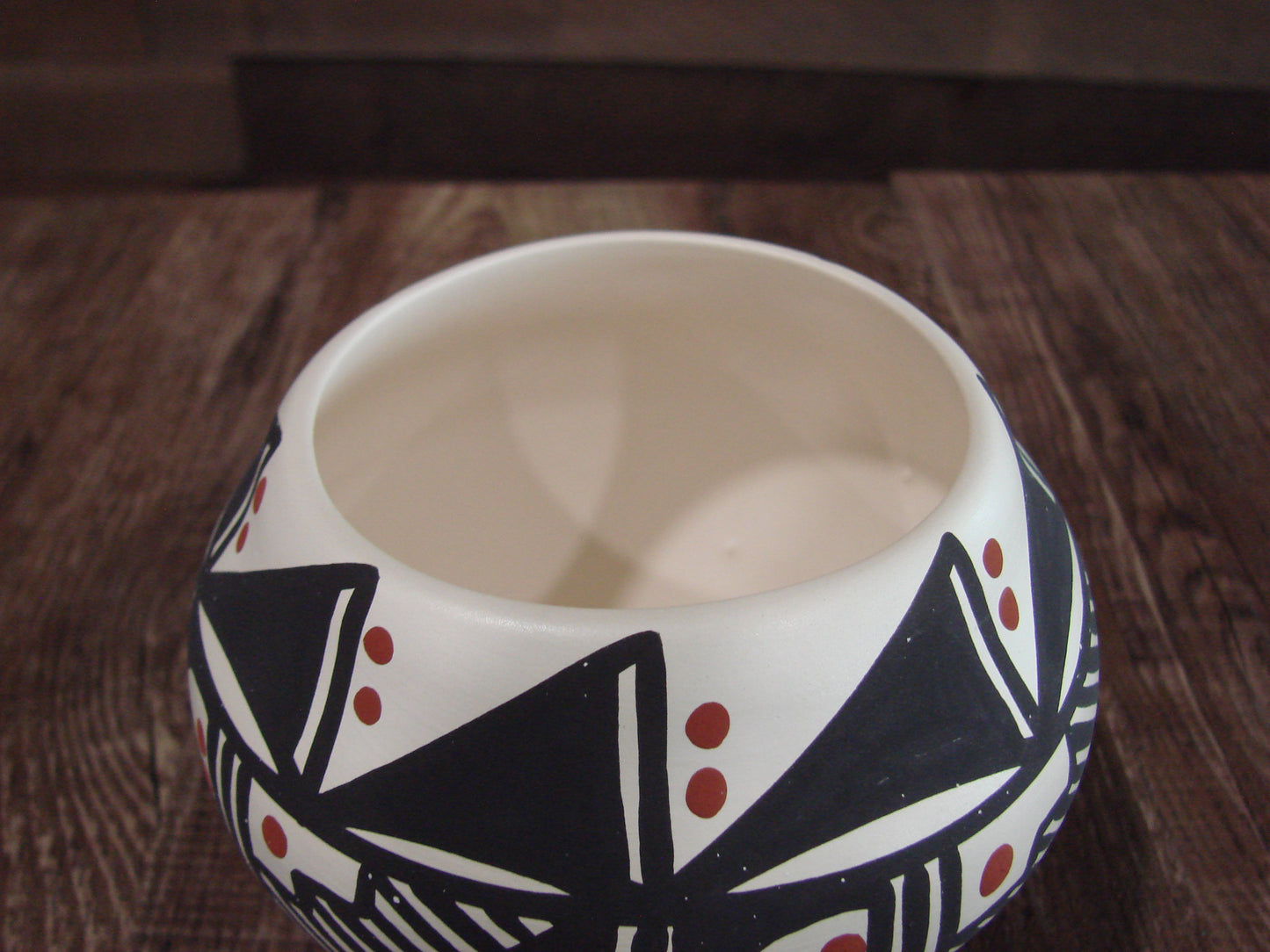 Native American Acoma Fine Line Hand Painted Pottery - Aragon