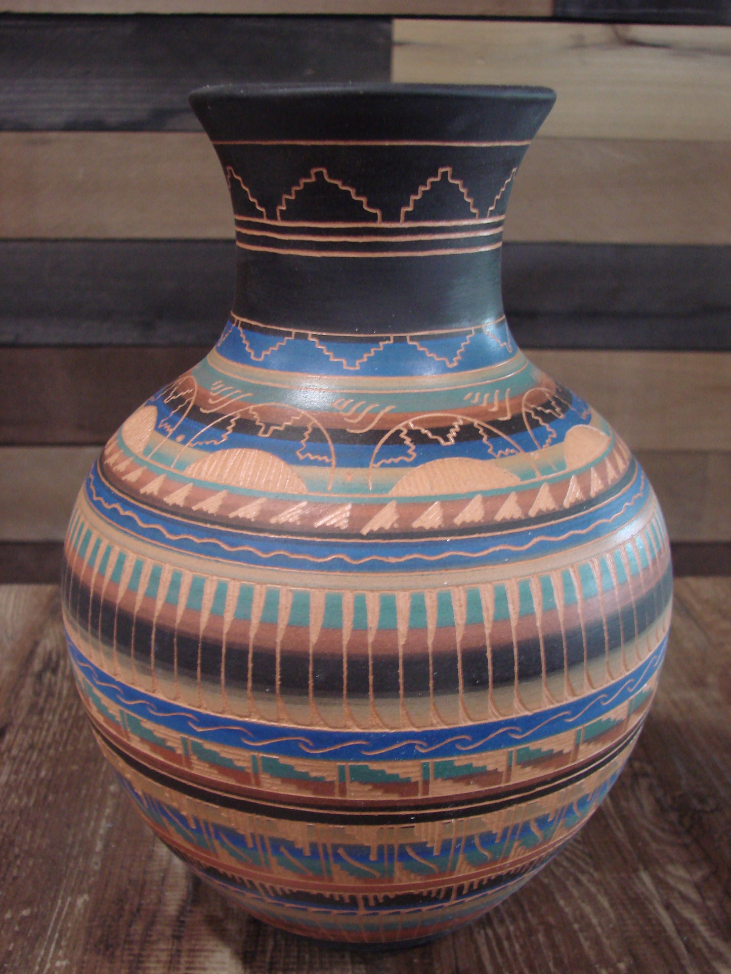 Native American Hand Etched & Hand Painted Pottery - Gilmore