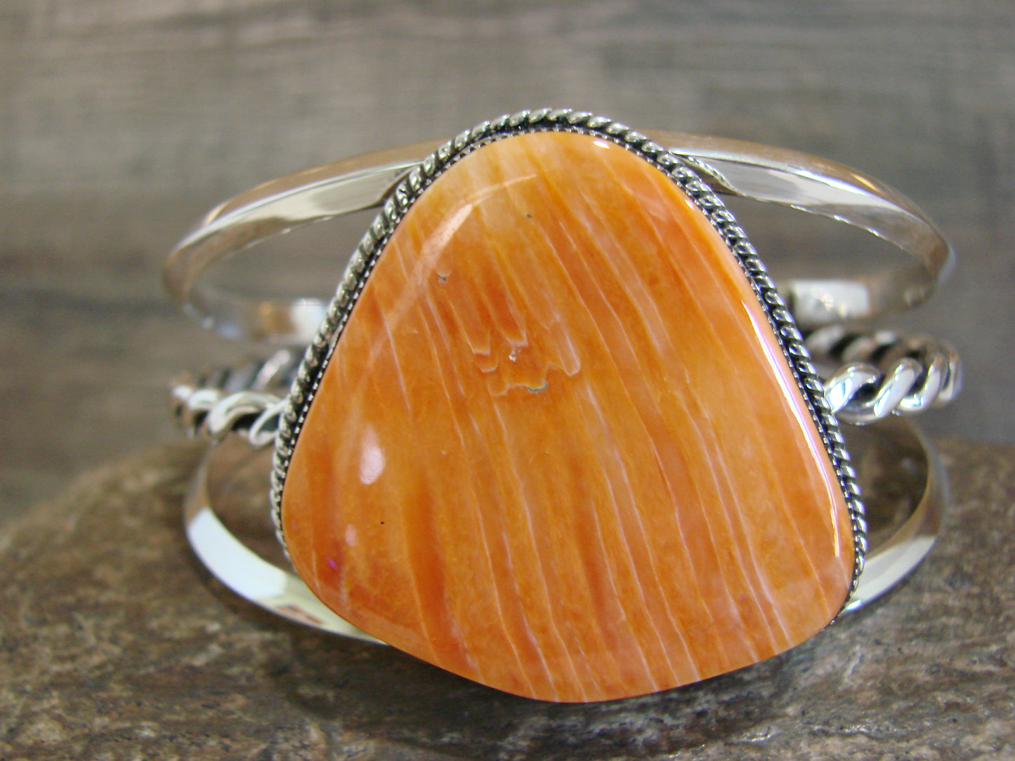 Native American Sterling Silver & Spiny Oyster Bracelet Signed Begay