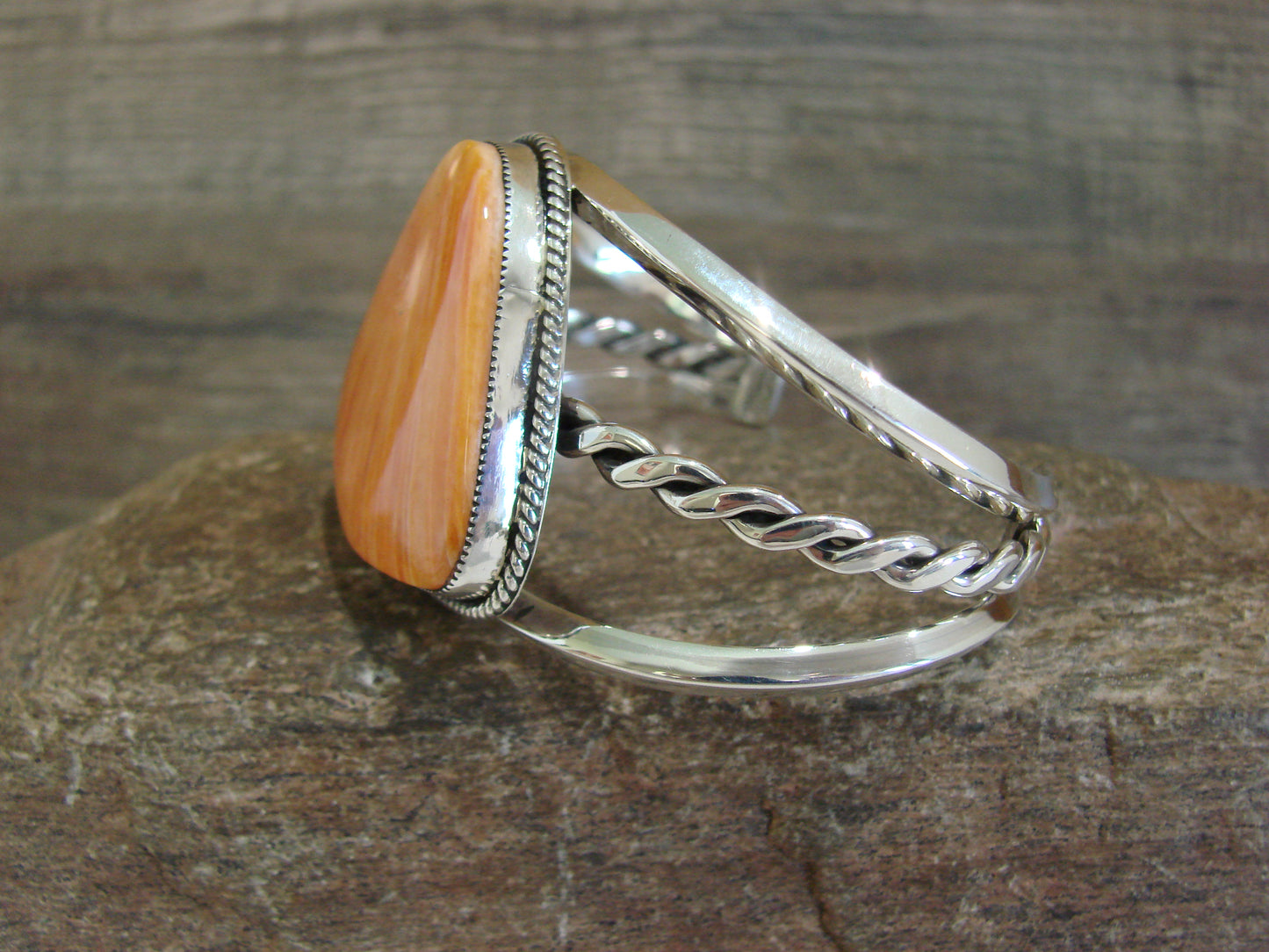 Native American Sterling Silver & Spiny Oyster Bracelet Signed Begay