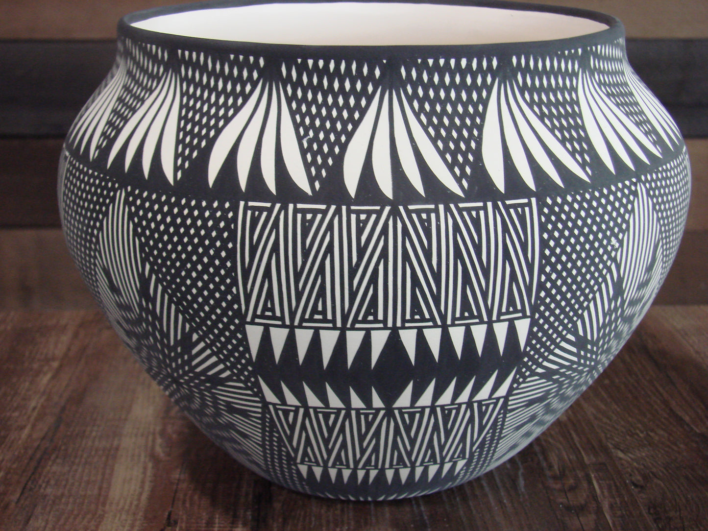 Native American Acoma Pueblo Fine Line Hand Painted Pottery by Vallo
