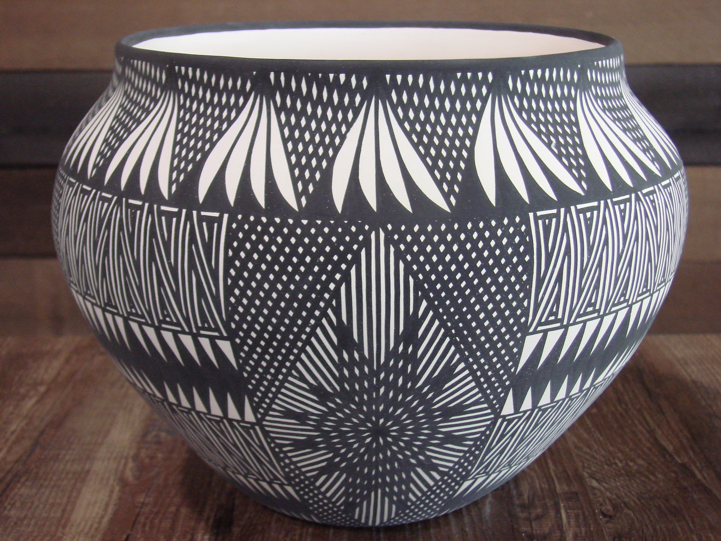 Native American Acoma Pueblo Fine Line Hand Painted Pottery by Vallo
