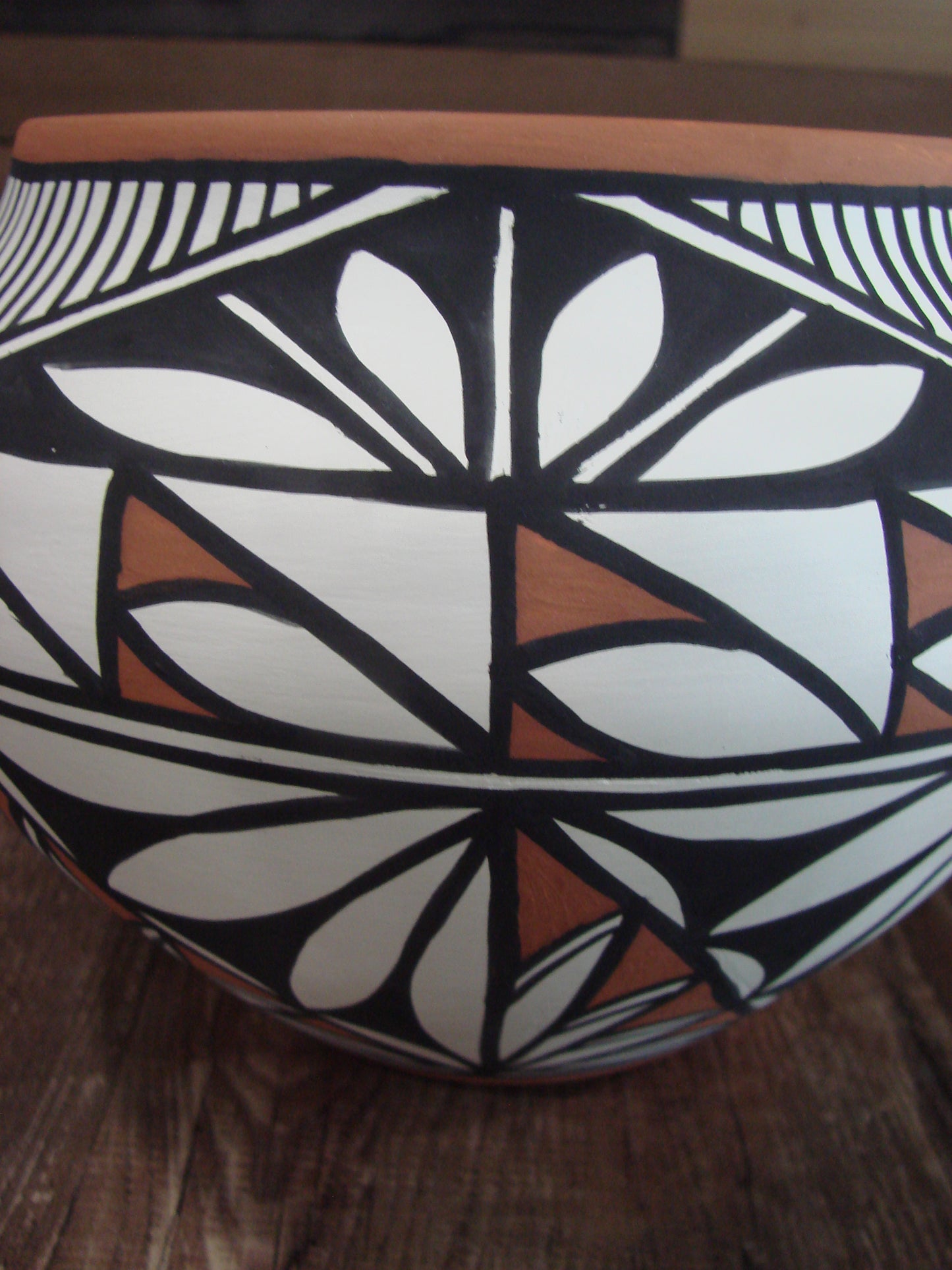 Native American Fine Line Laguna Hand Painted Pottery by Davis