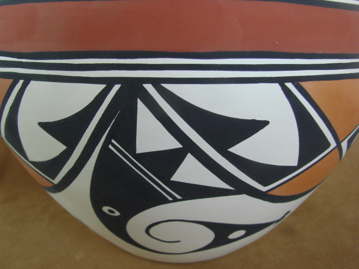 Large Acoma Pueblo Fine Line Hand Painted Pottery by Joe